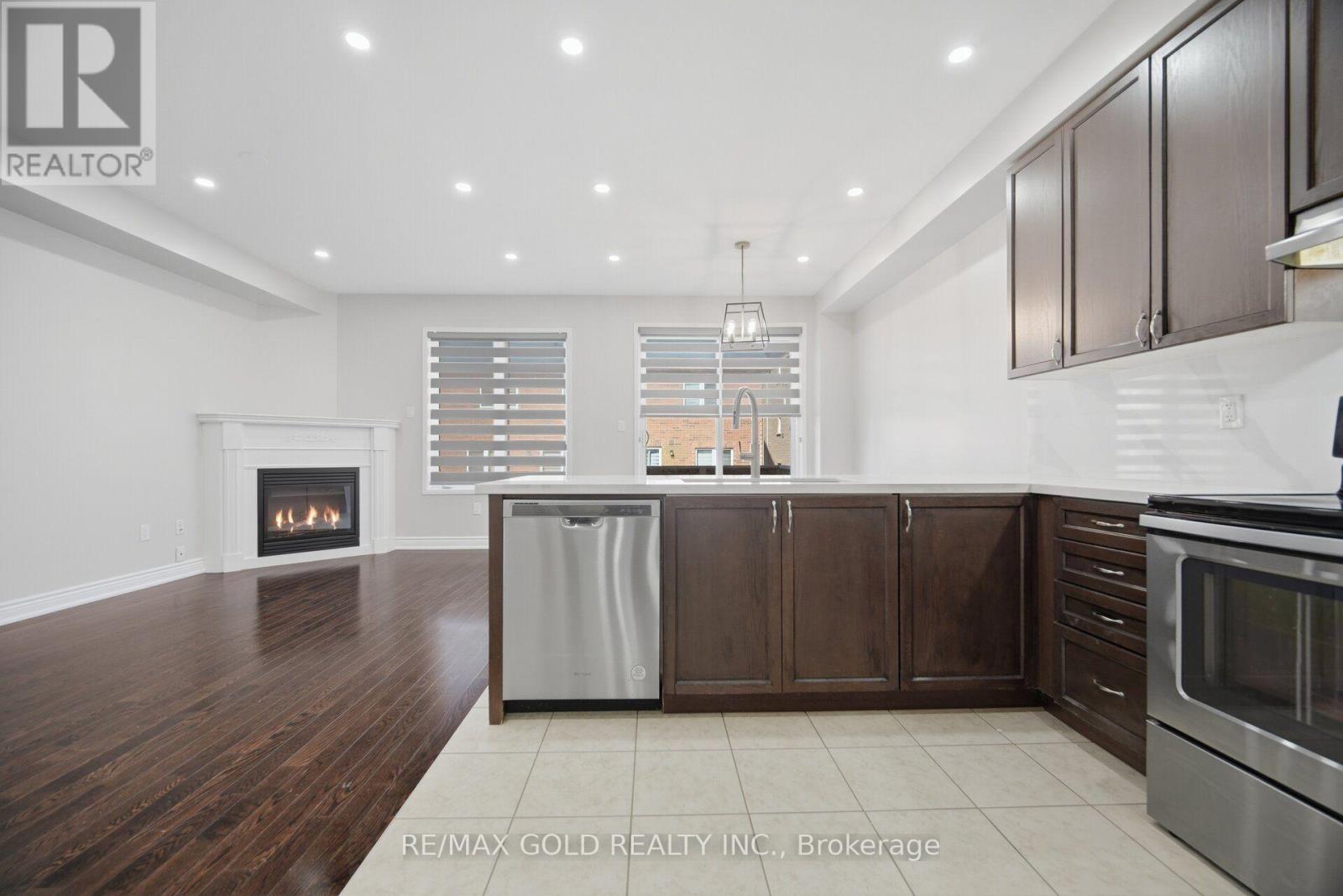 55 Loftsmoor Drive Property Photo 12
