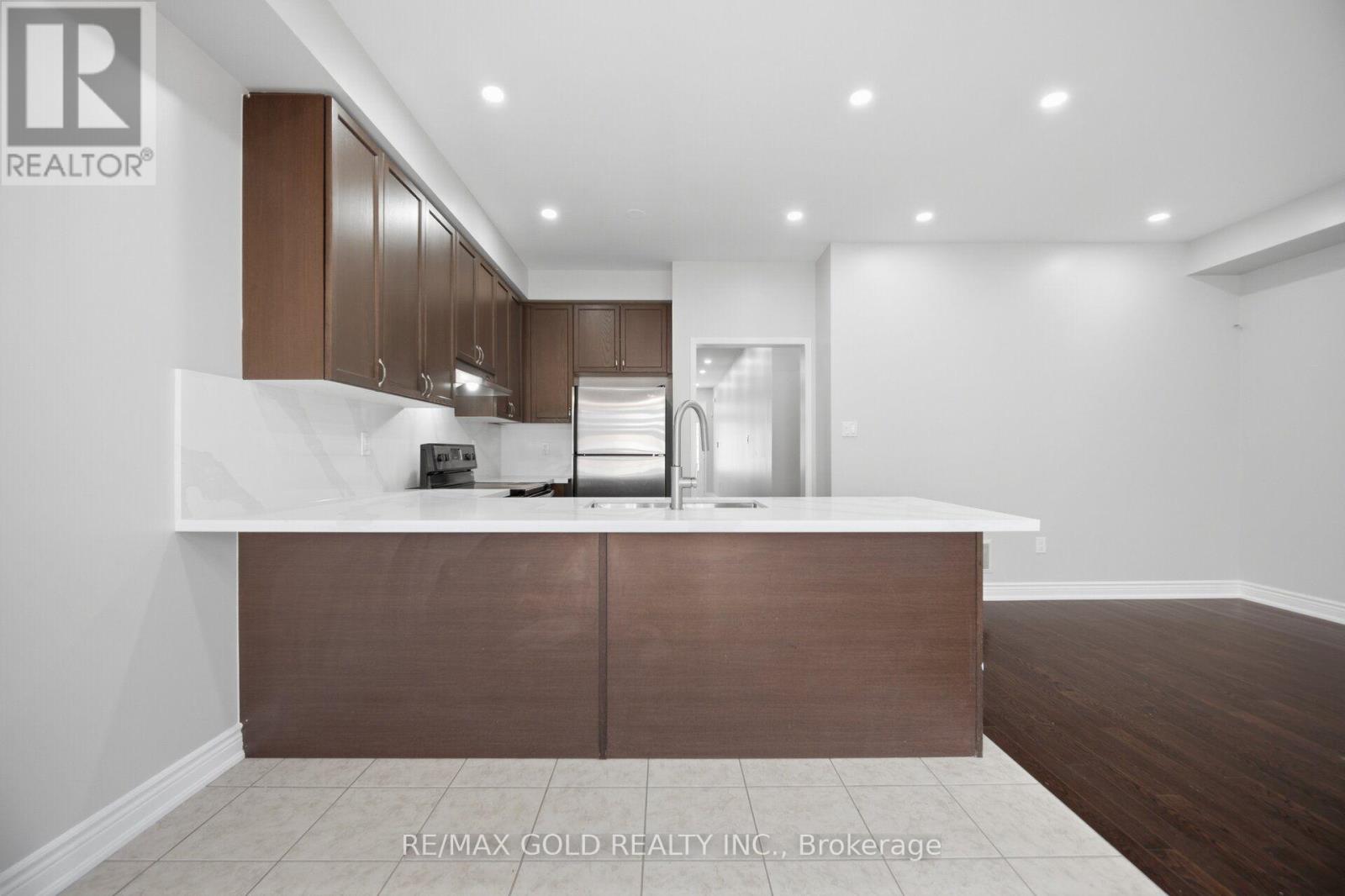 55 Loftsmoor Drive Property Photo 15