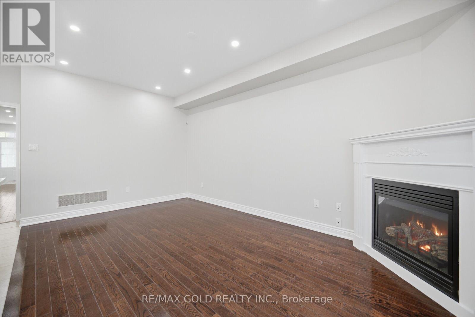 55 Loftsmoor Drive Property Photo 18