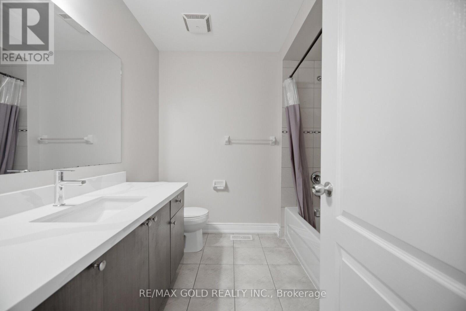 55 Loftsmoor Drive Property Photo 38