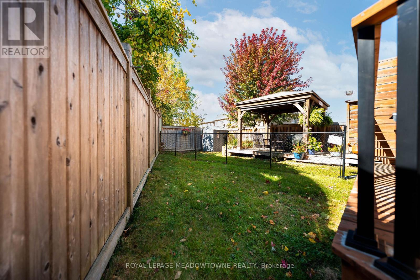 16 Ridgegate Crescent Property Photo 49