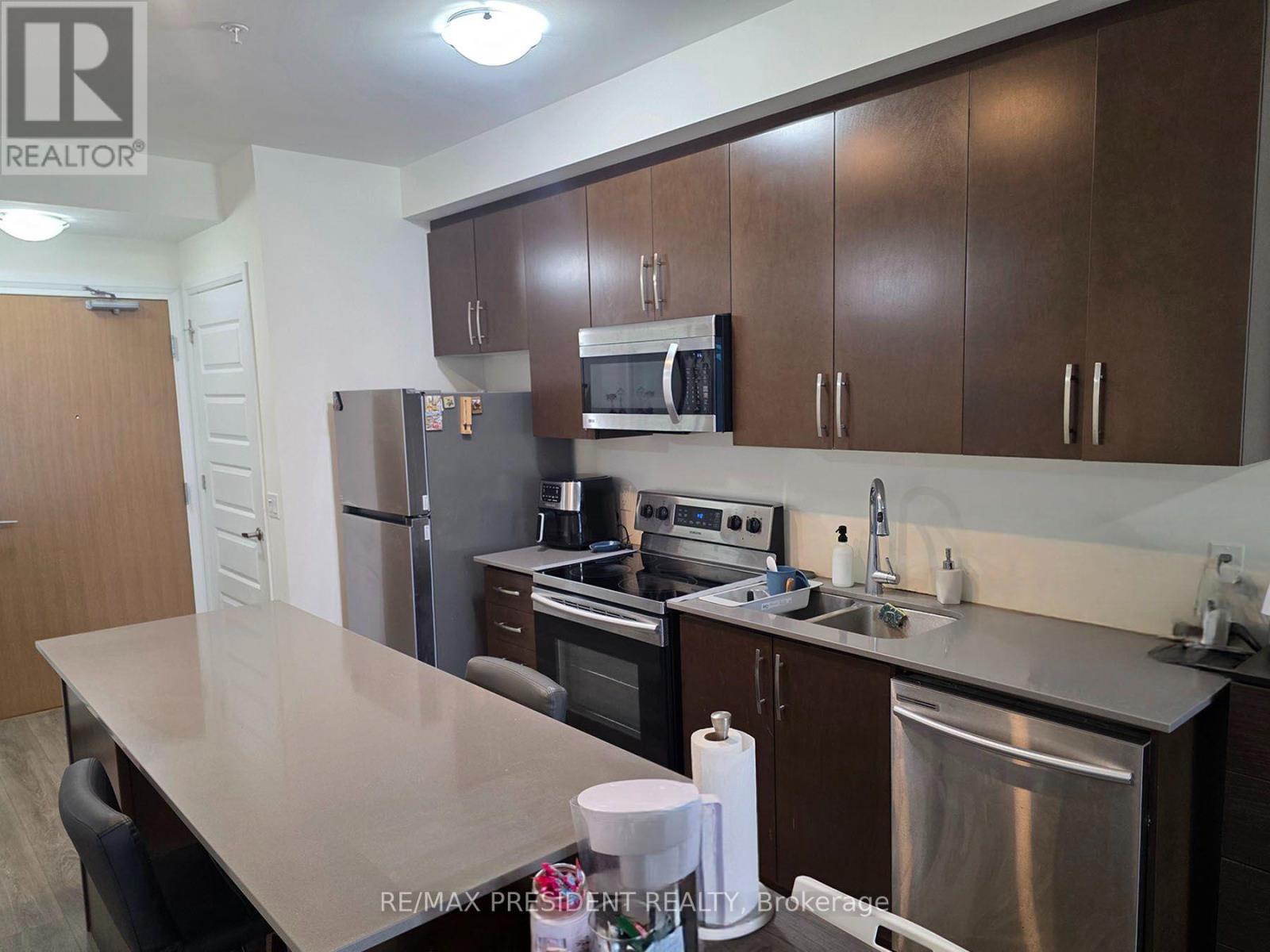 521 - 1105 Leger Way Property Photo 7