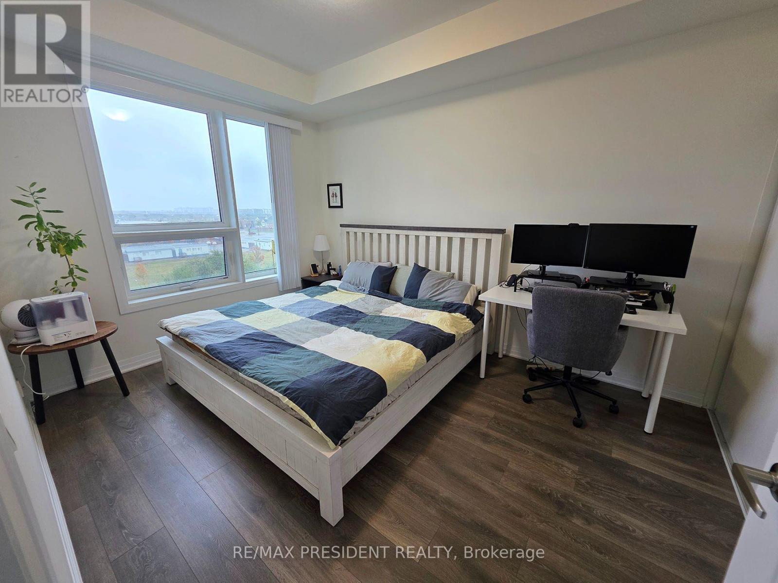 521 - 1105 Leger Way Property Photo 11