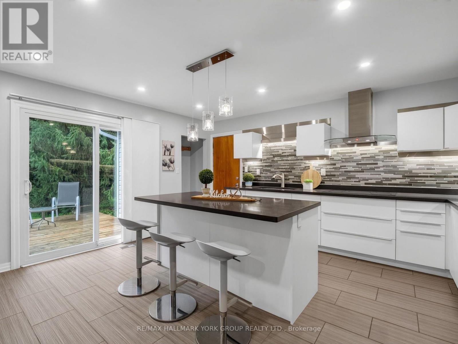 21 Birchview Drive Property Photo 23