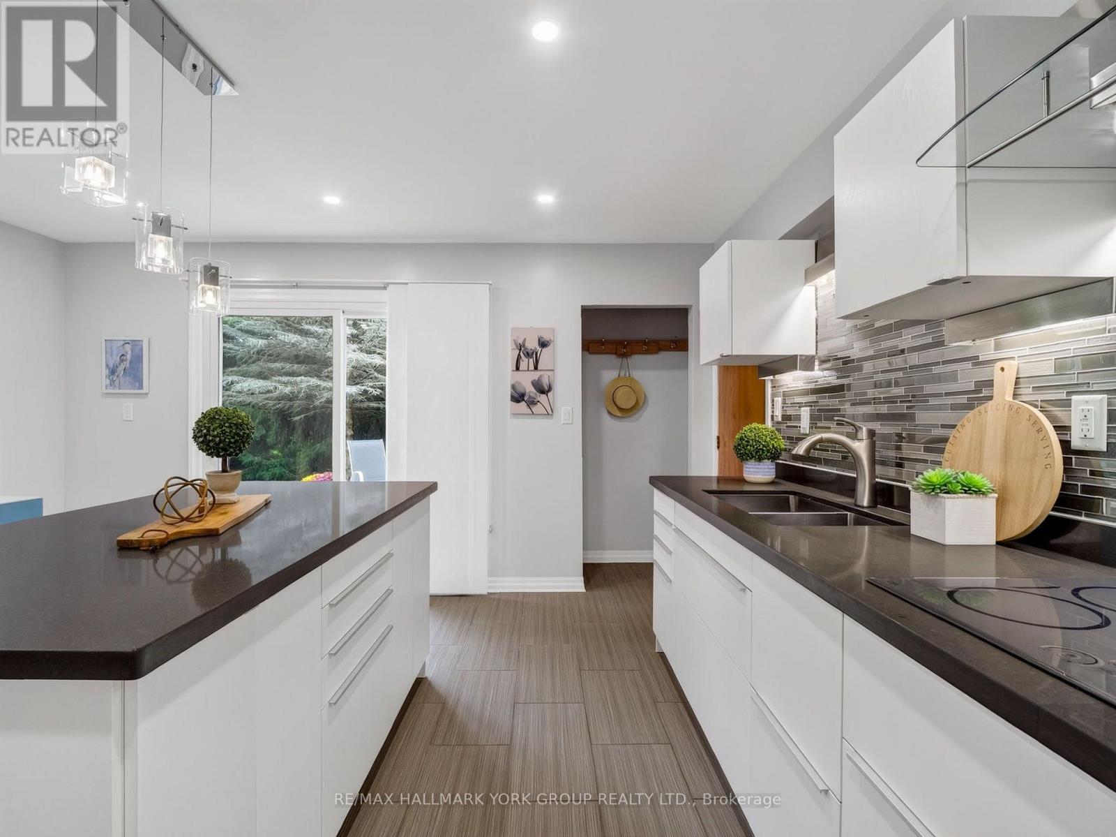 21 Birchview Drive Property Photo 29