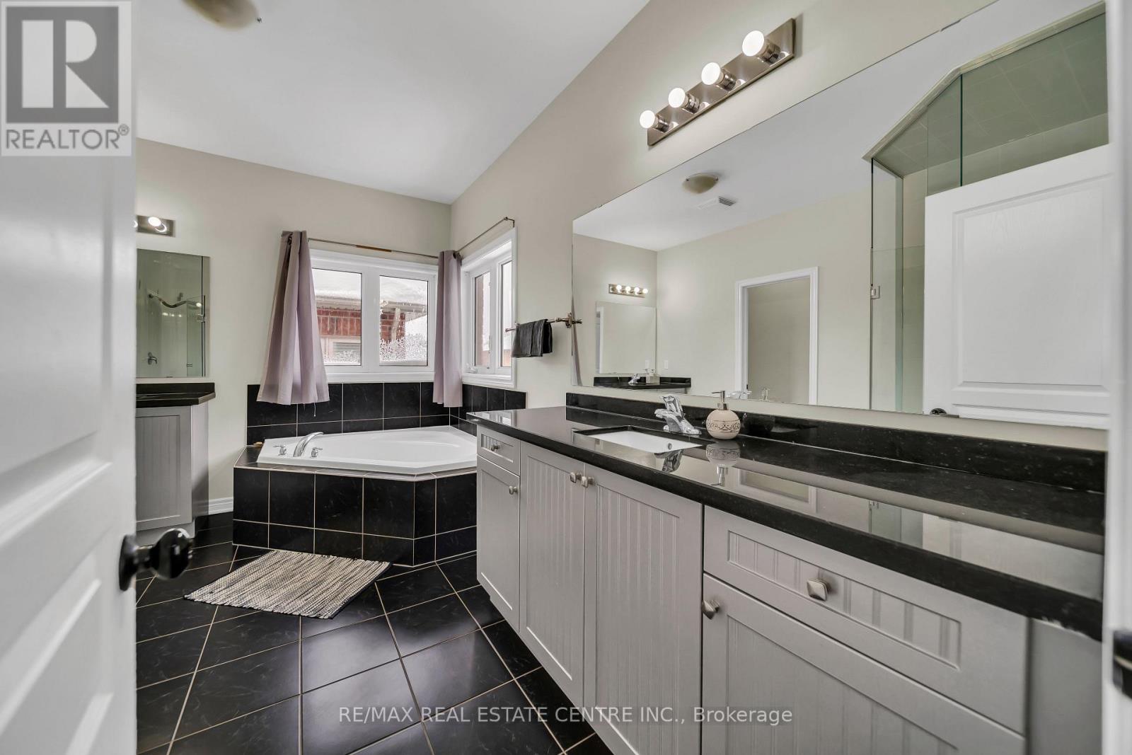 10 Vidal Road Property Photo 26