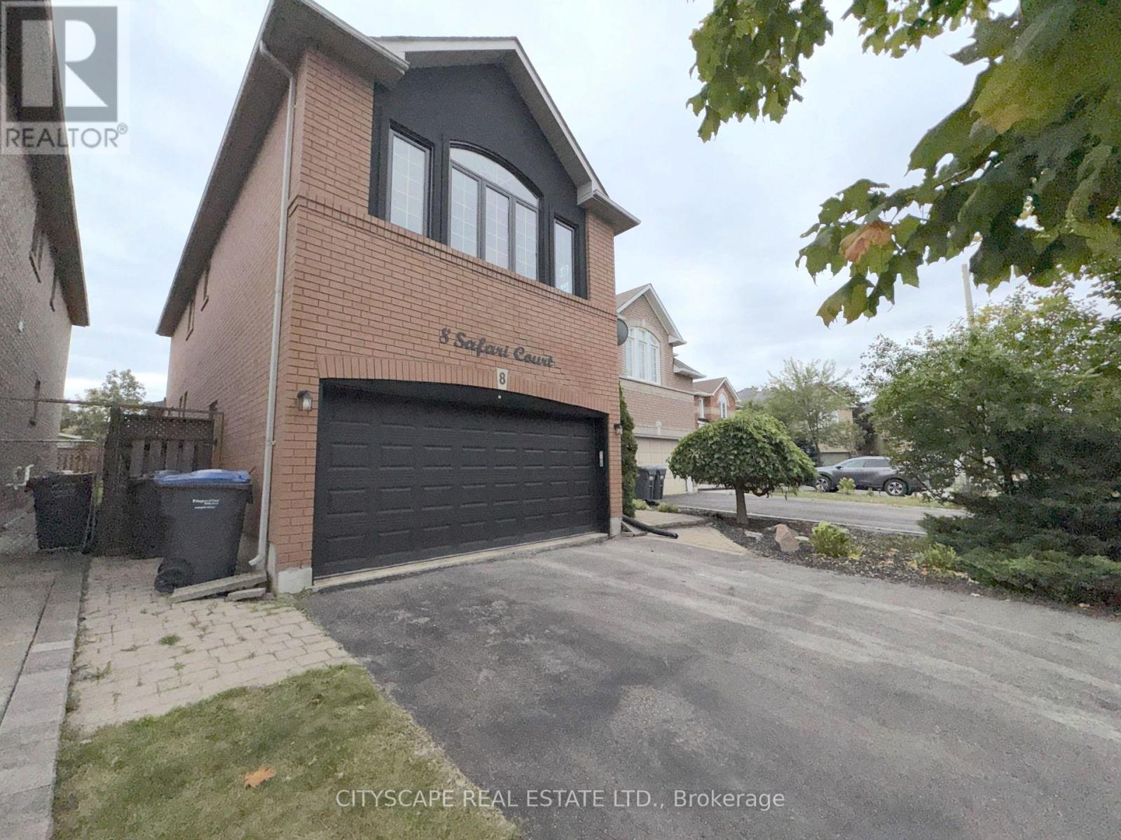 8 Safari Court Property Photo 4