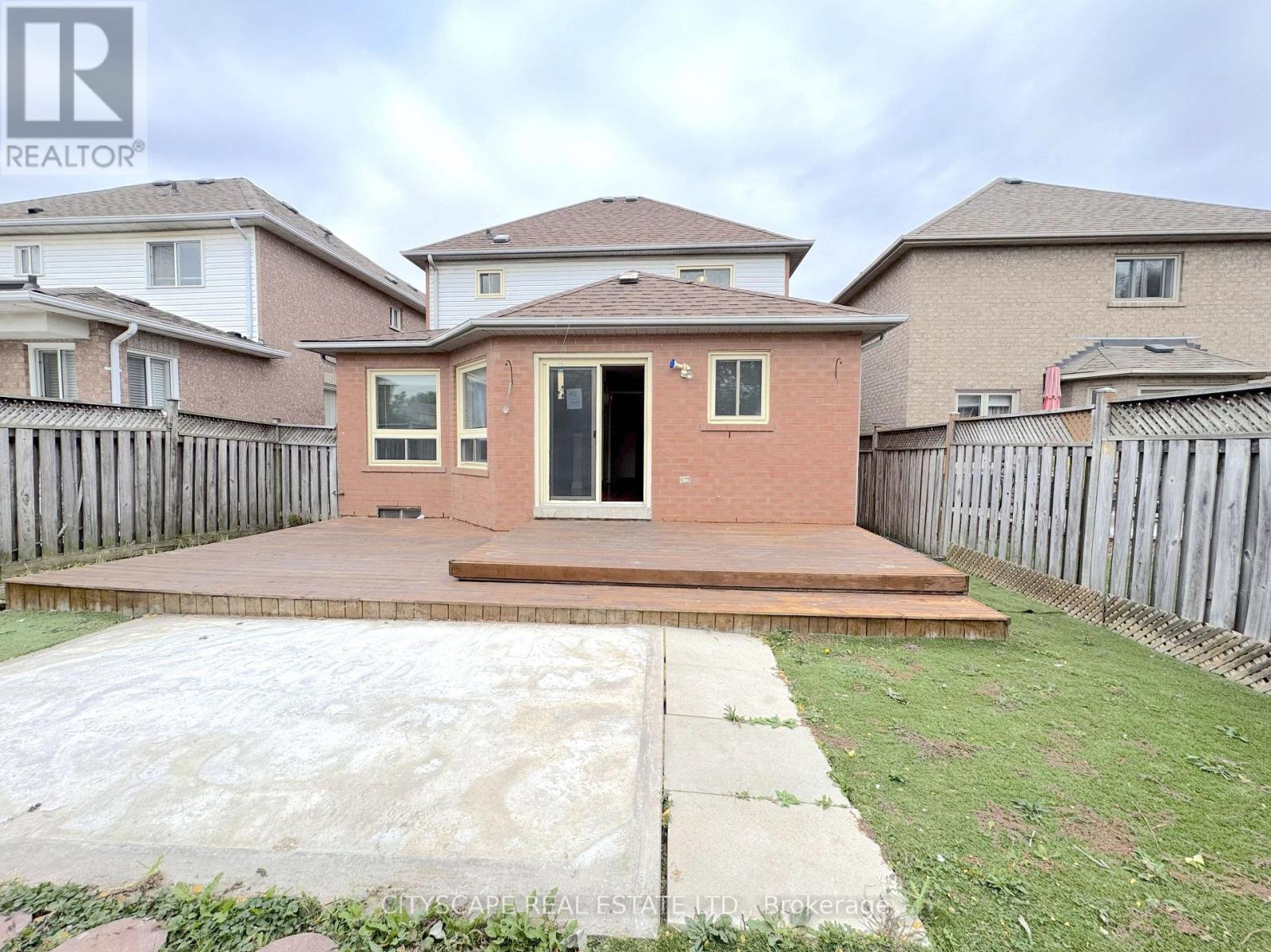 8 Safari Court Property Photo 44