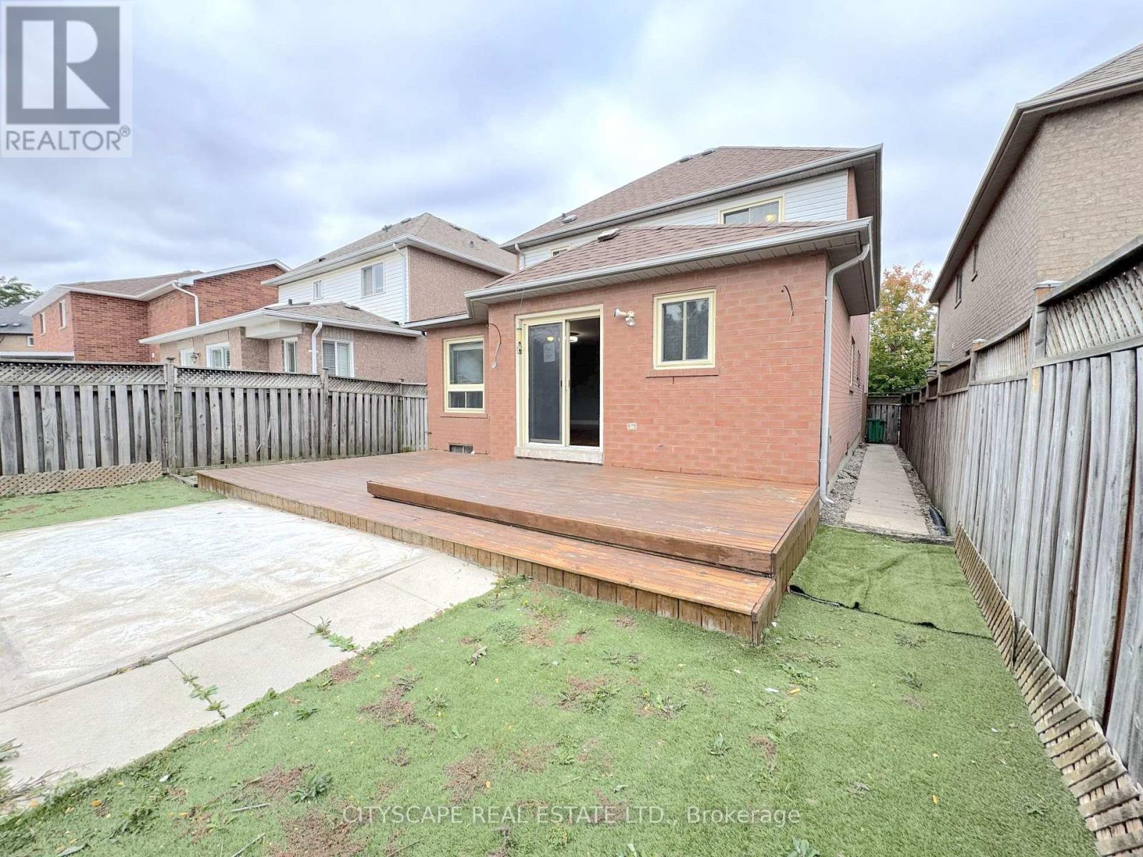 8 Safari Court Property Photo 45