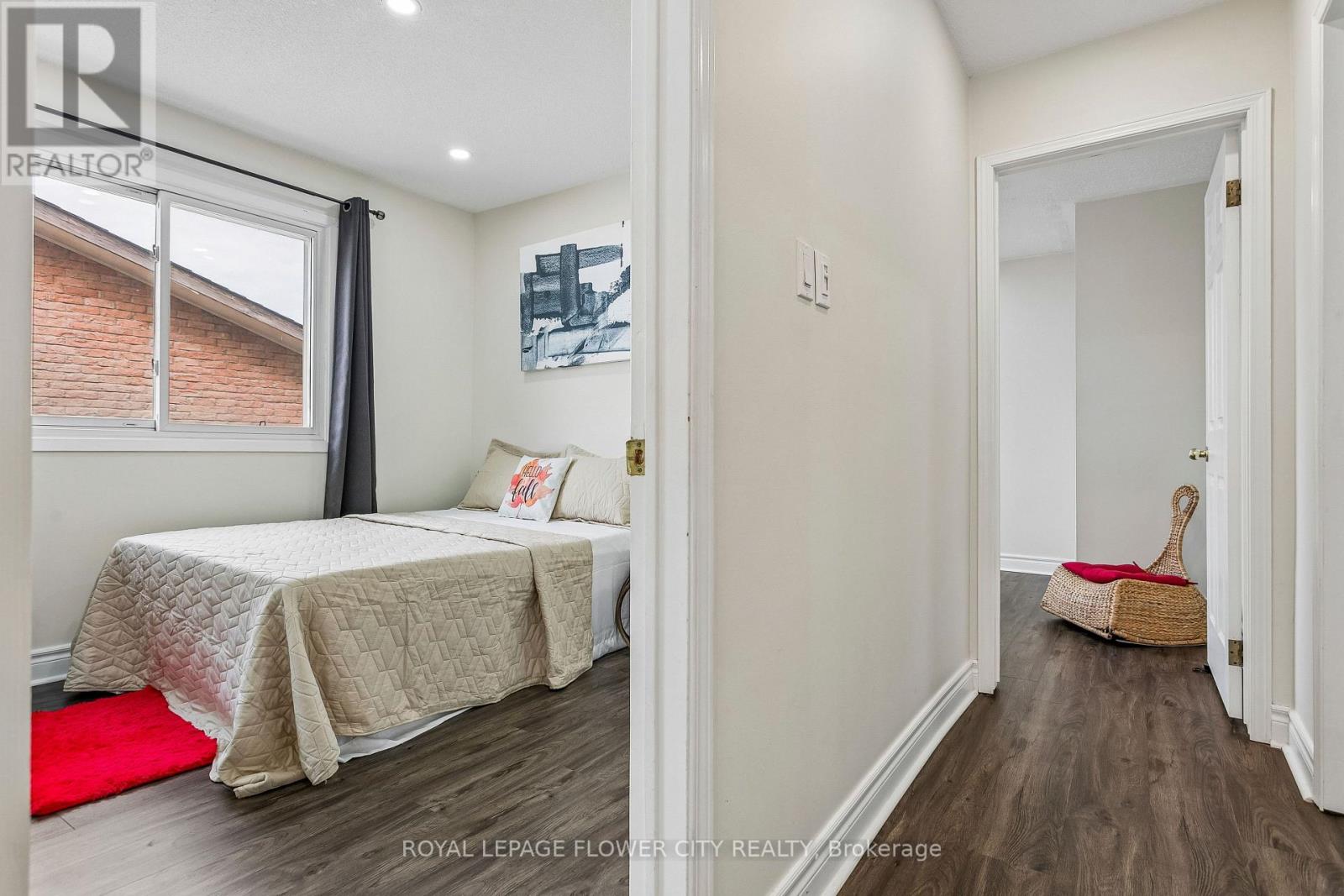 35 Camberley Crescent Property Photo 18