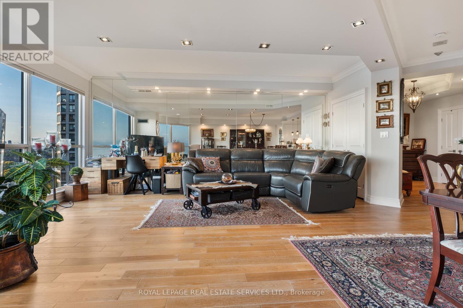 1304 - 2267 Lake Shore Boulevard W Property Photo 8