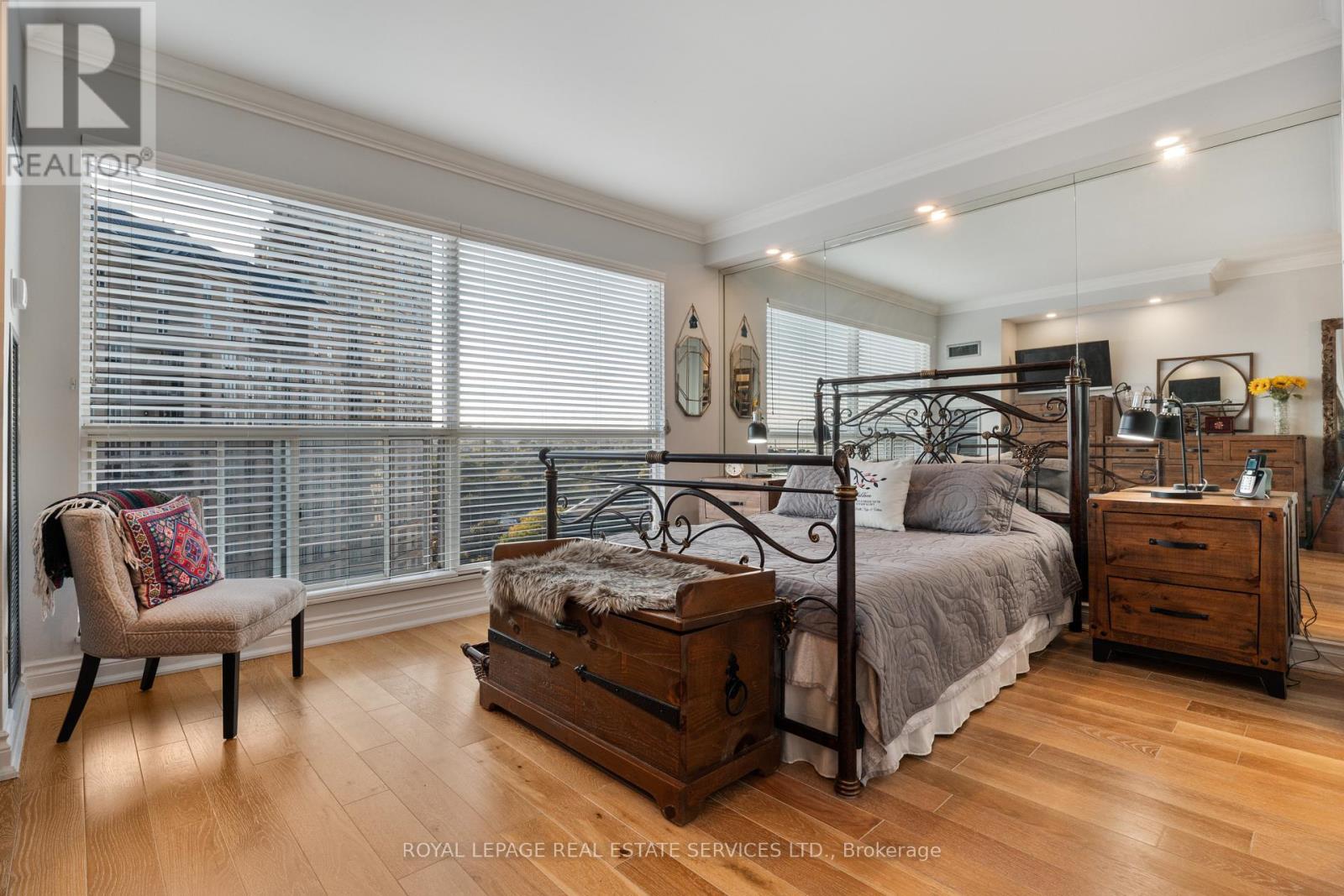 1304 - 2267 Lake Shore Boulevard W Property Photo 10