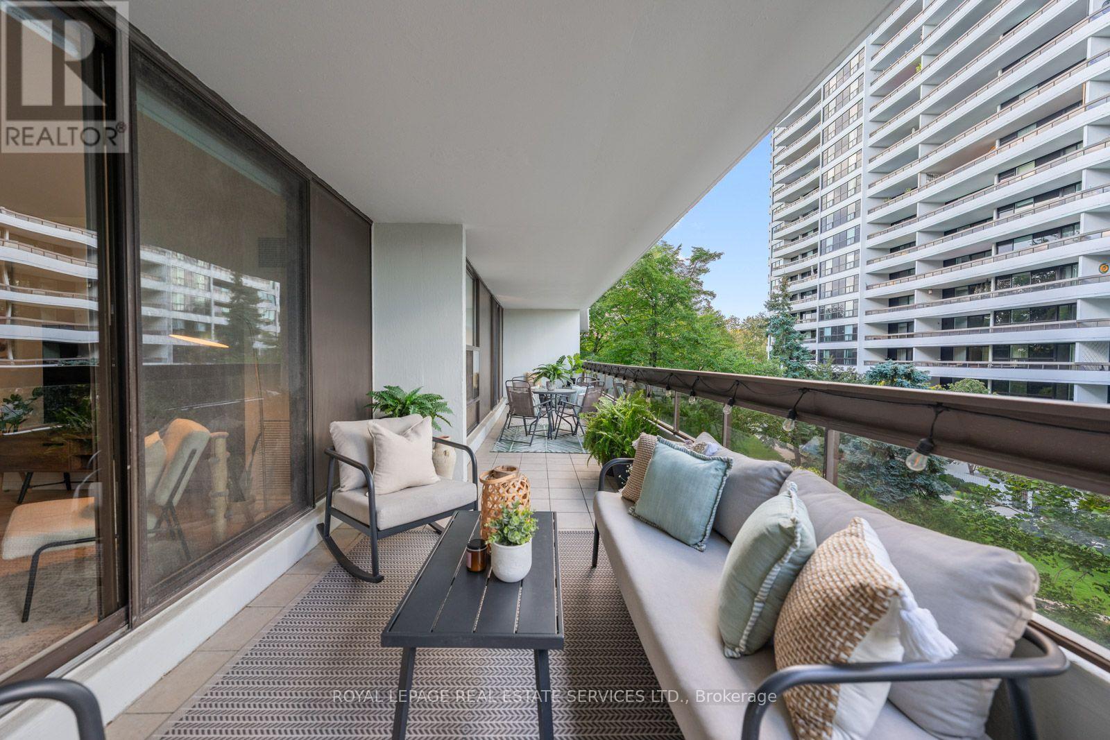 309 - 80 Quebec Avenue Property Photo 17