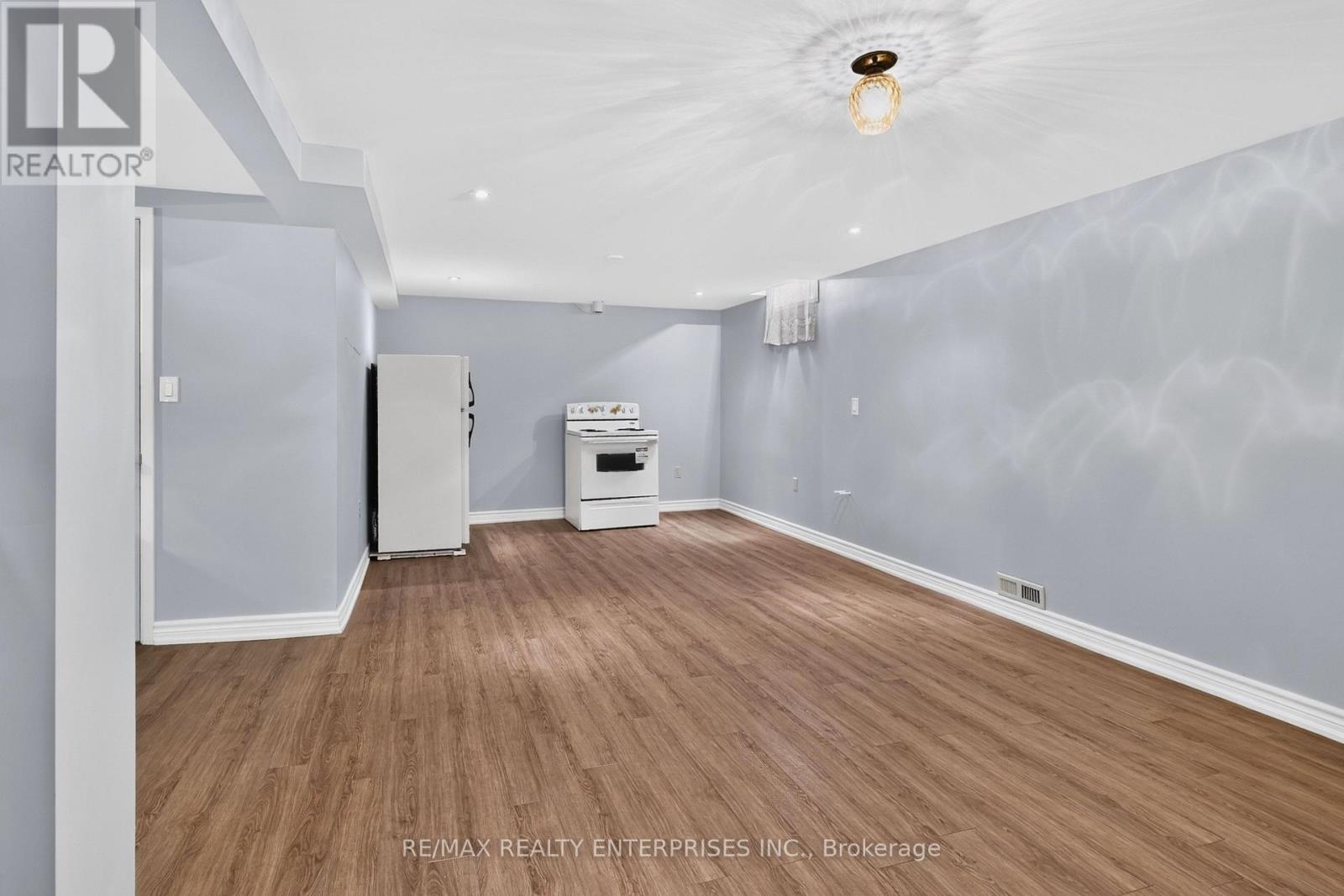 4151 Rockwood Road Property Photo 32
