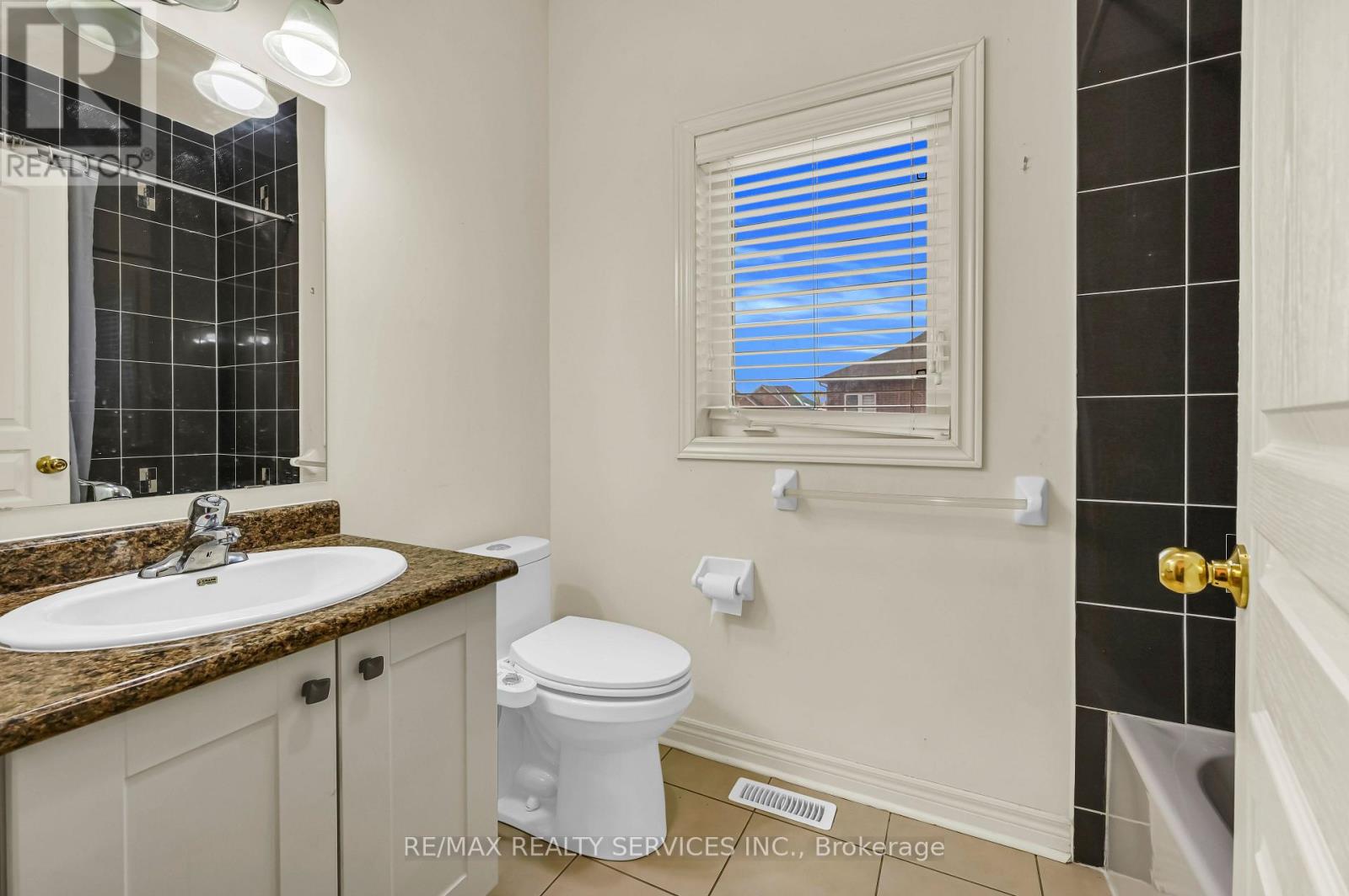 3 Bellcrest Road Property Photo 23