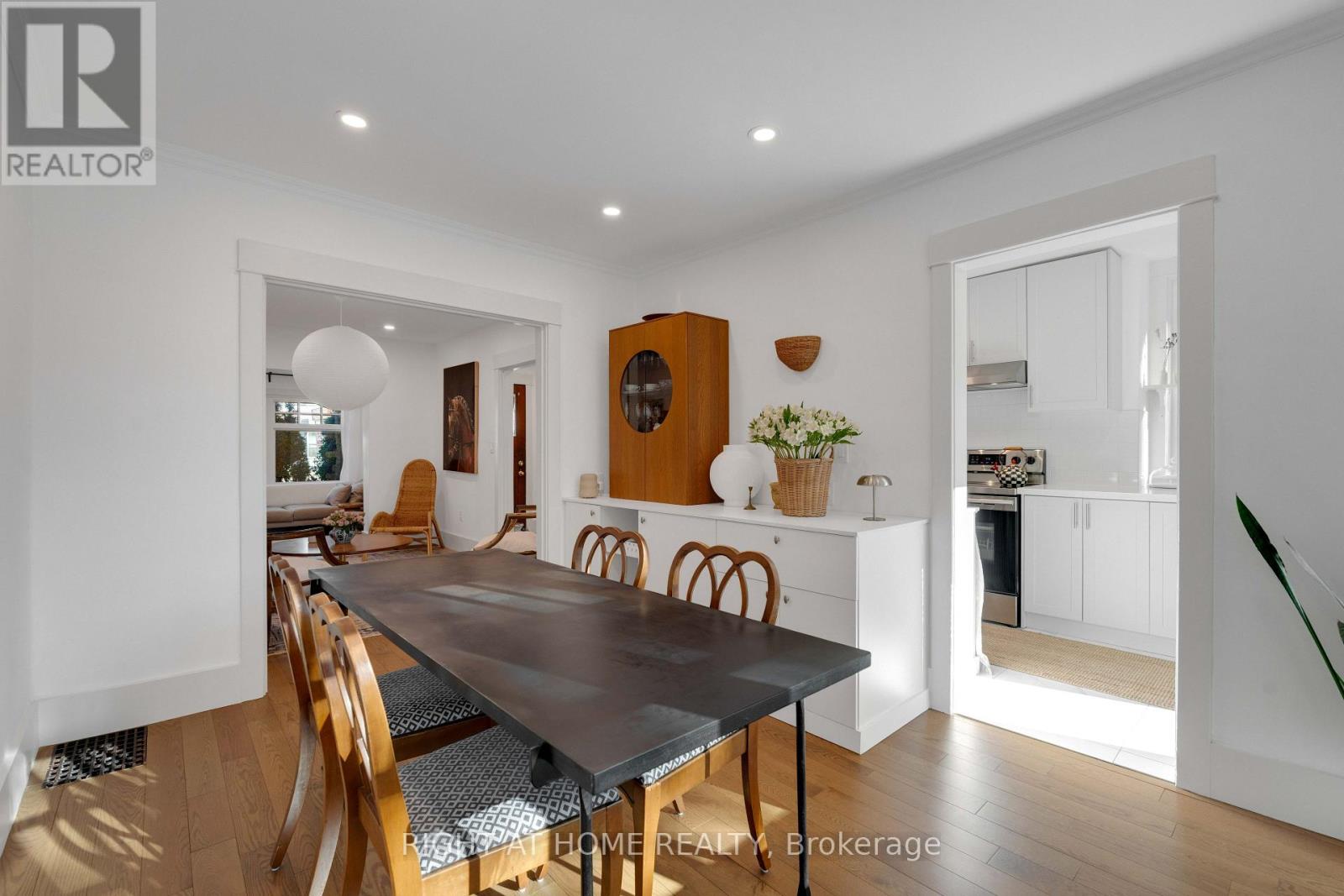 1642 Dufferin Street Property Photo 12