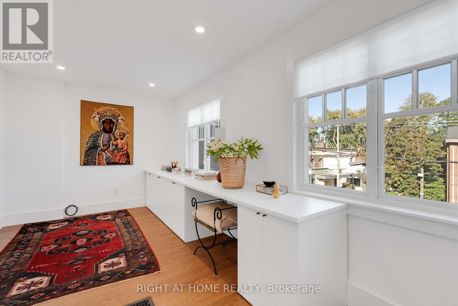 1642 Dufferin Street Property Photo 18