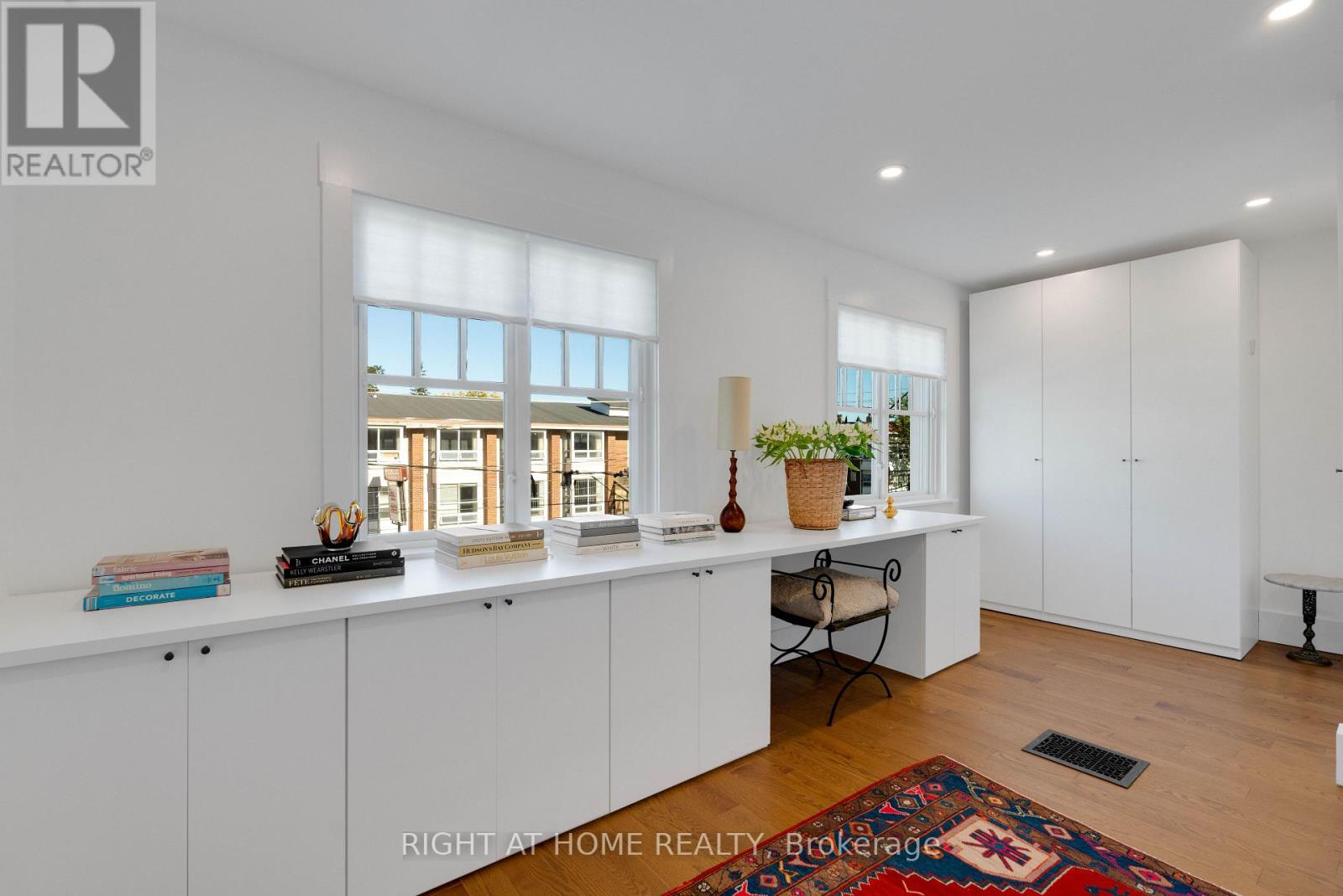 1642 Dufferin Street Property Photo 19