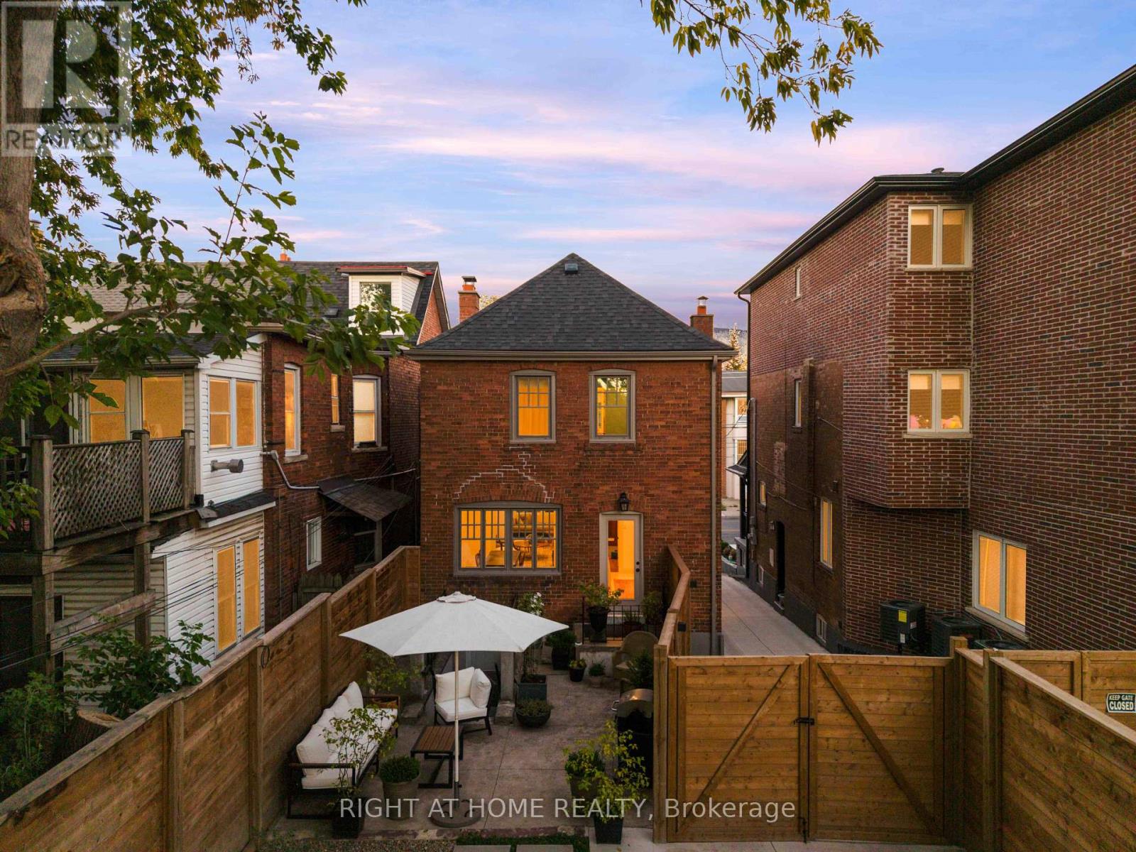 1642 Dufferin Street Property Photo 32