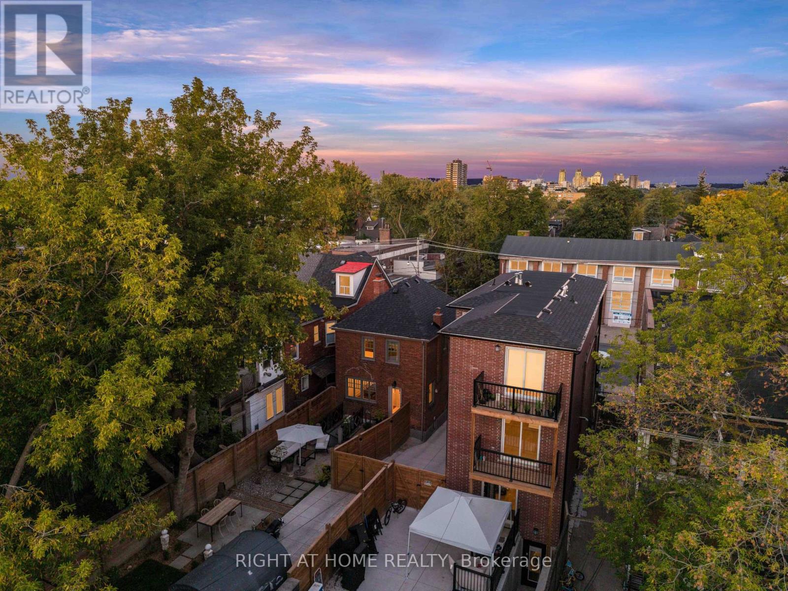 1642 Dufferin Street Property Photo 33
