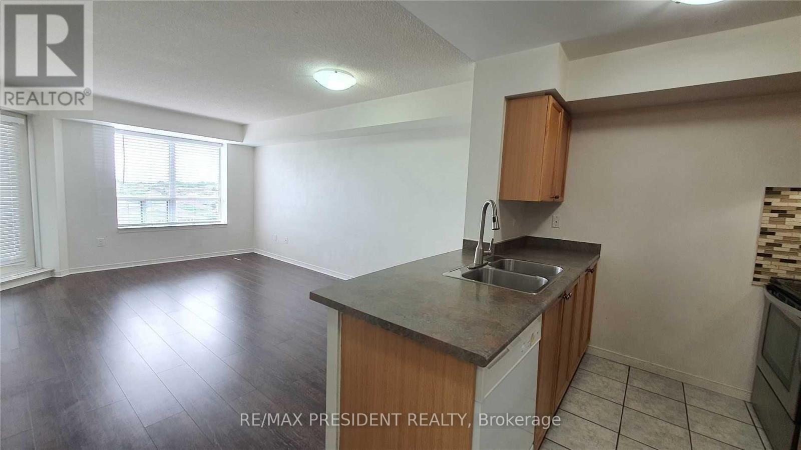 501 - 300 Ray Lawson Boulevard Property Photo 5