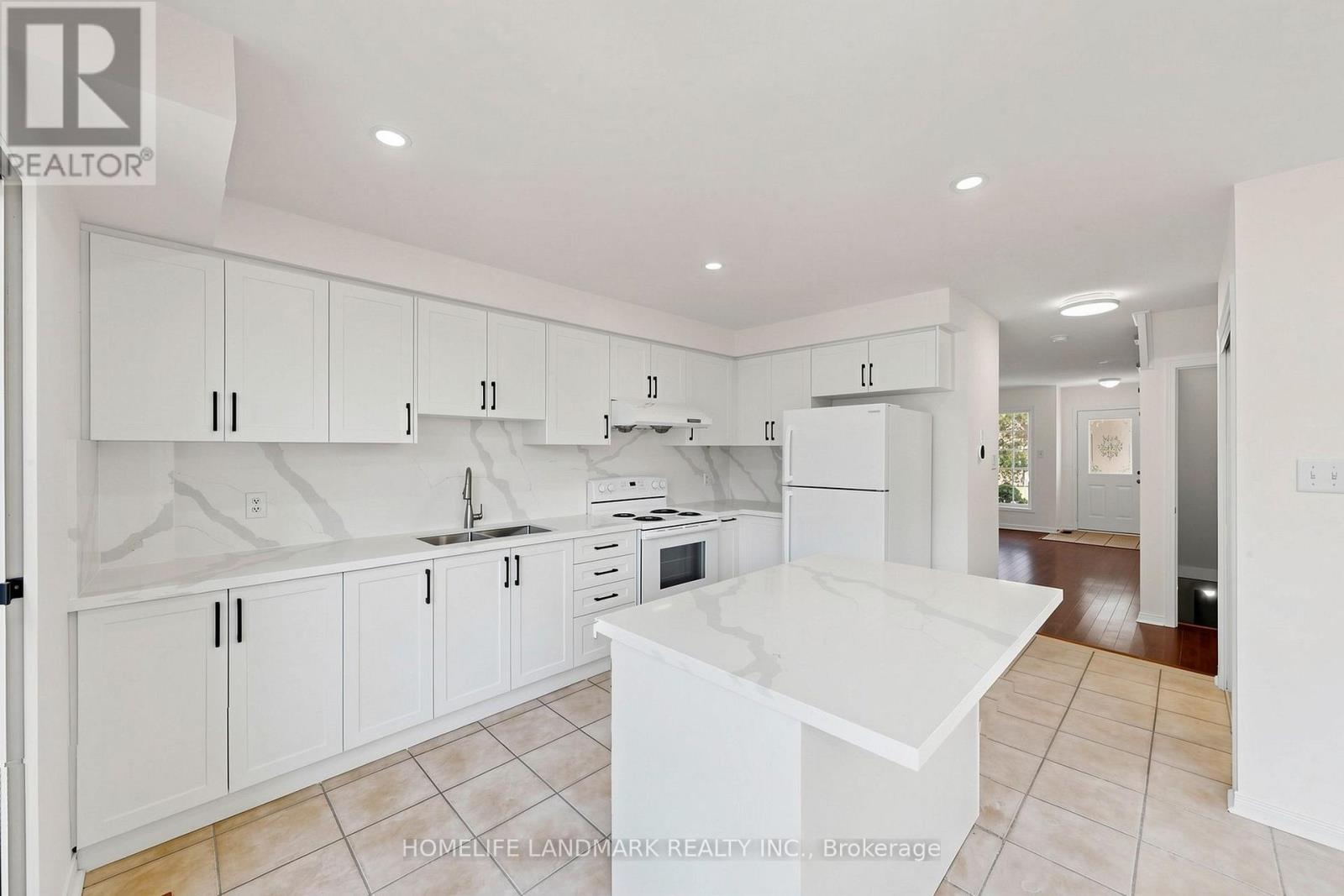 552 Thelma Street Property Photo 13