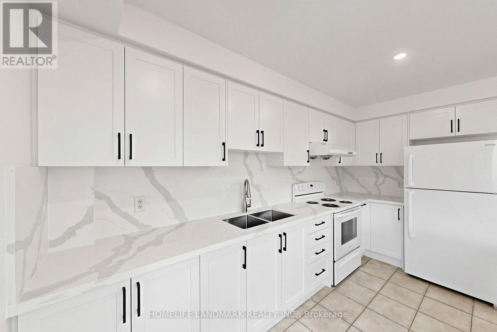 552 Thelma Street Property Photo 14