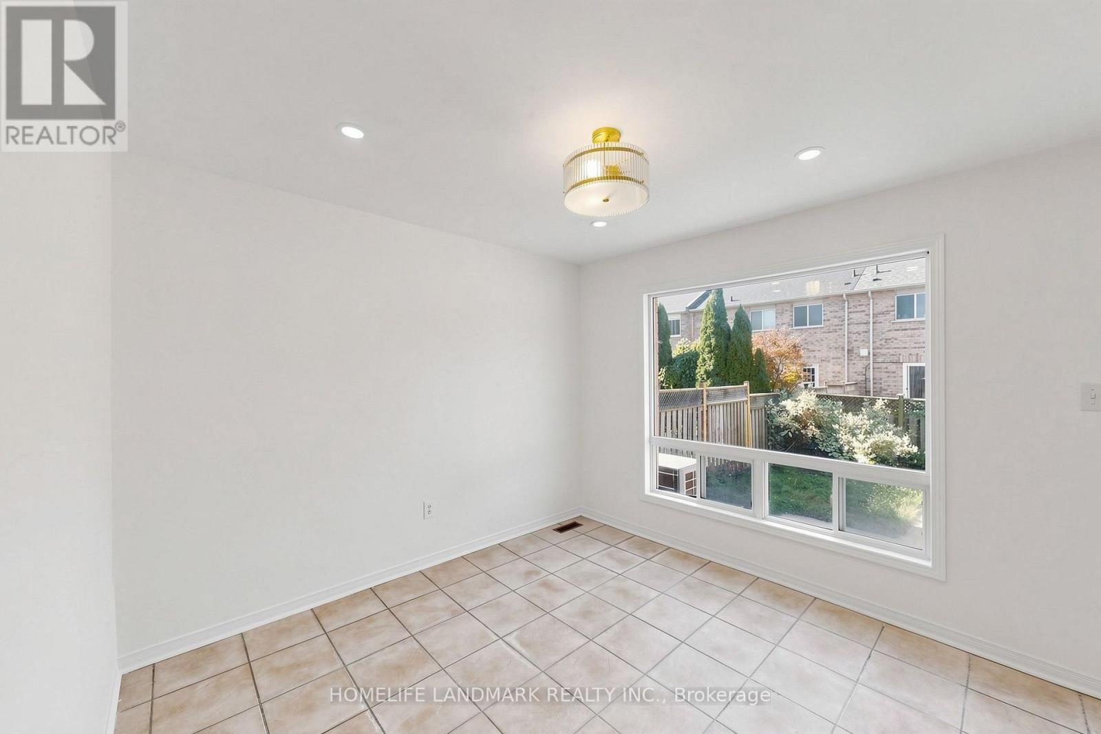 552 Thelma Street Property Photo 18