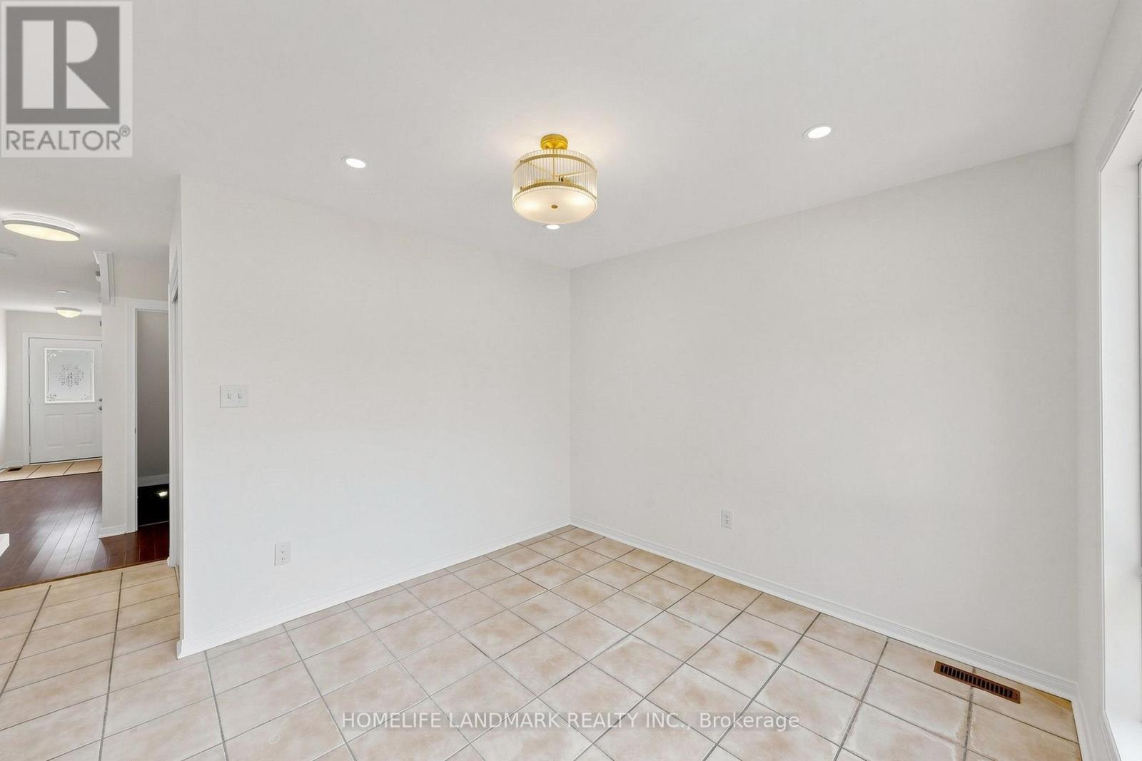552 Thelma Street Property Photo 19
