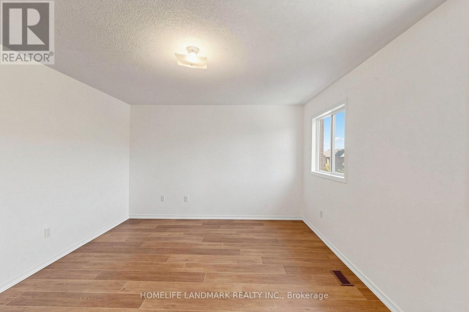 552 Thelma Street Property Photo 29