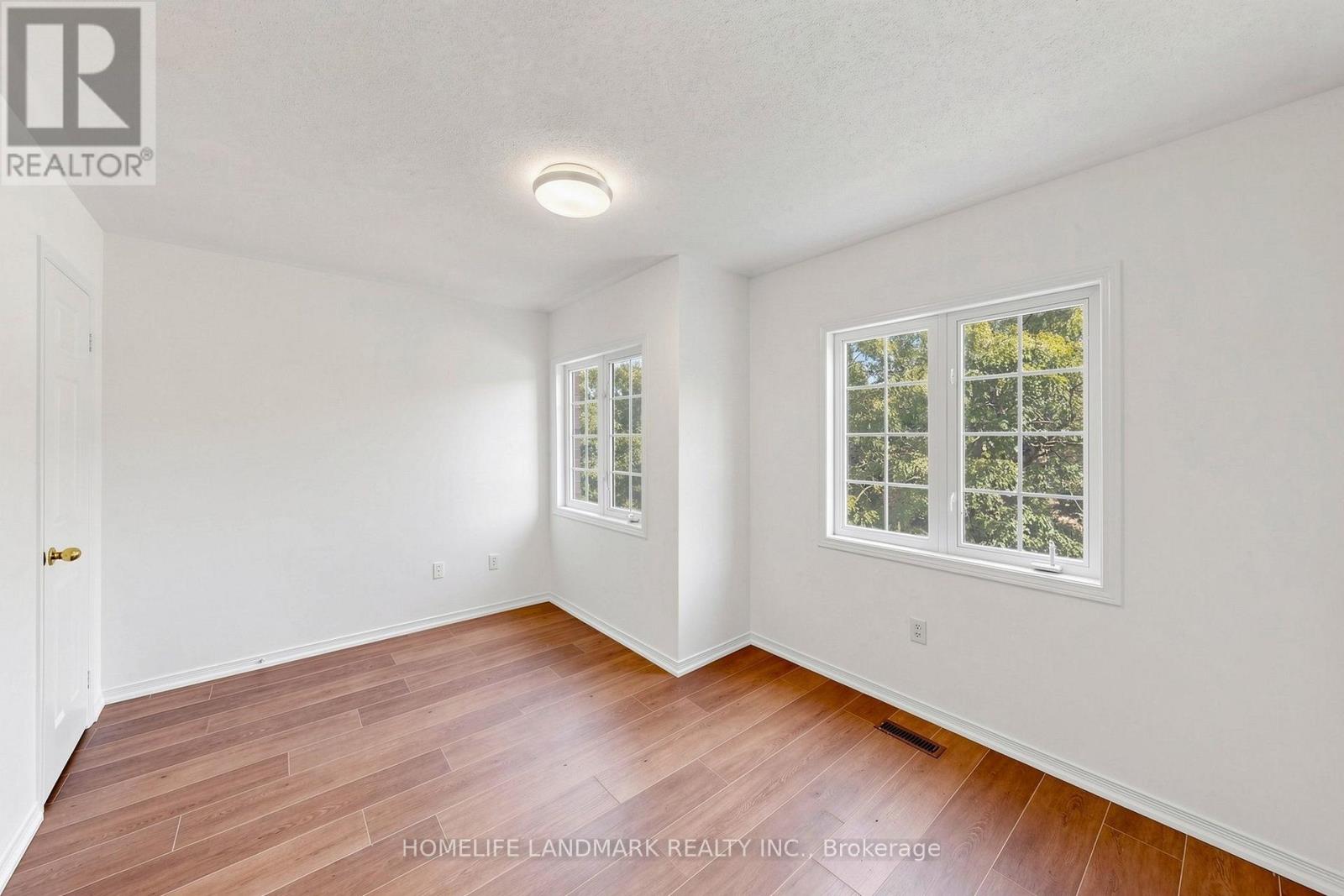 552 Thelma Street Property Photo 40