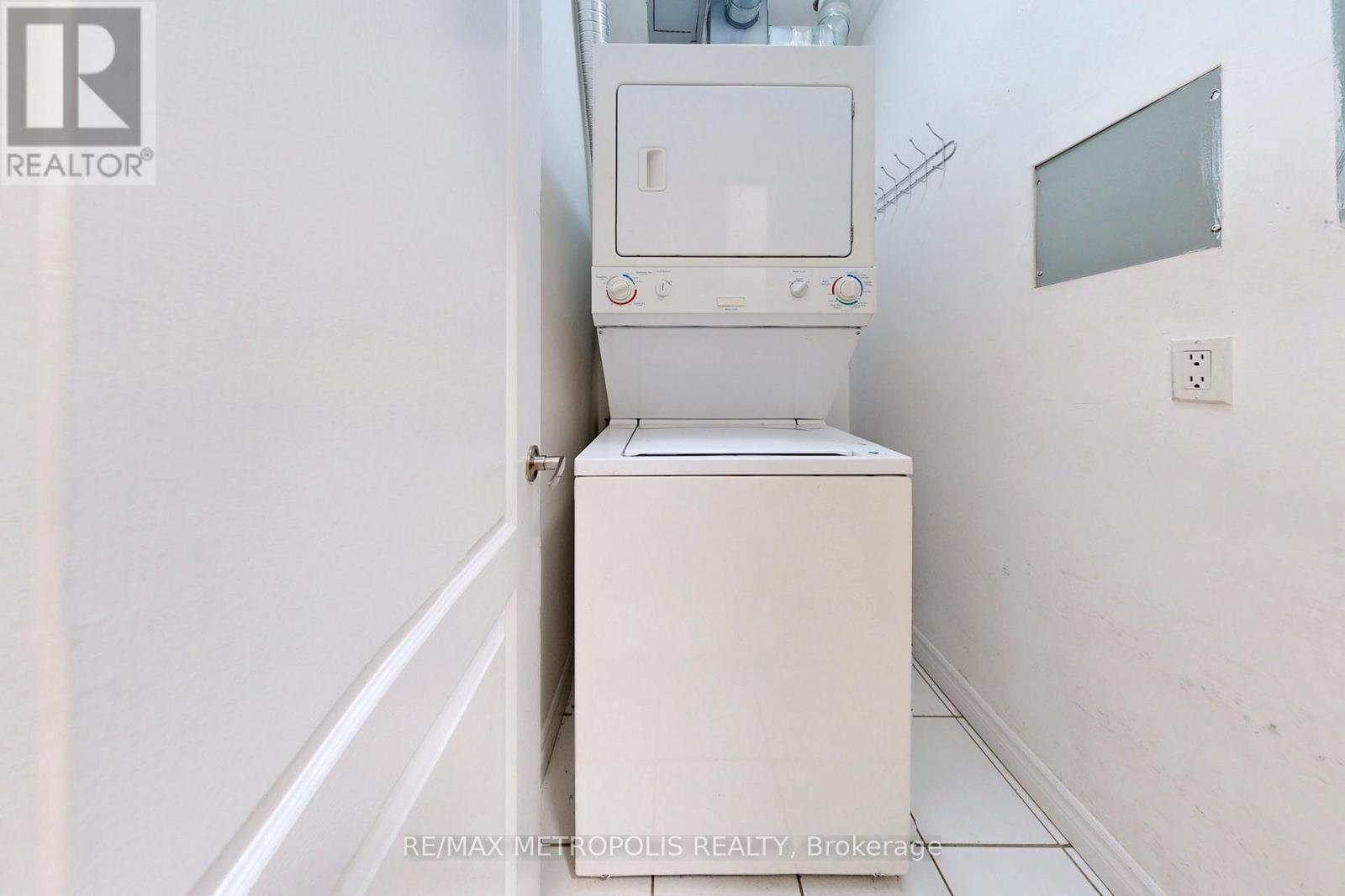 712 - 7405 Goreway Drive Property Photo 11