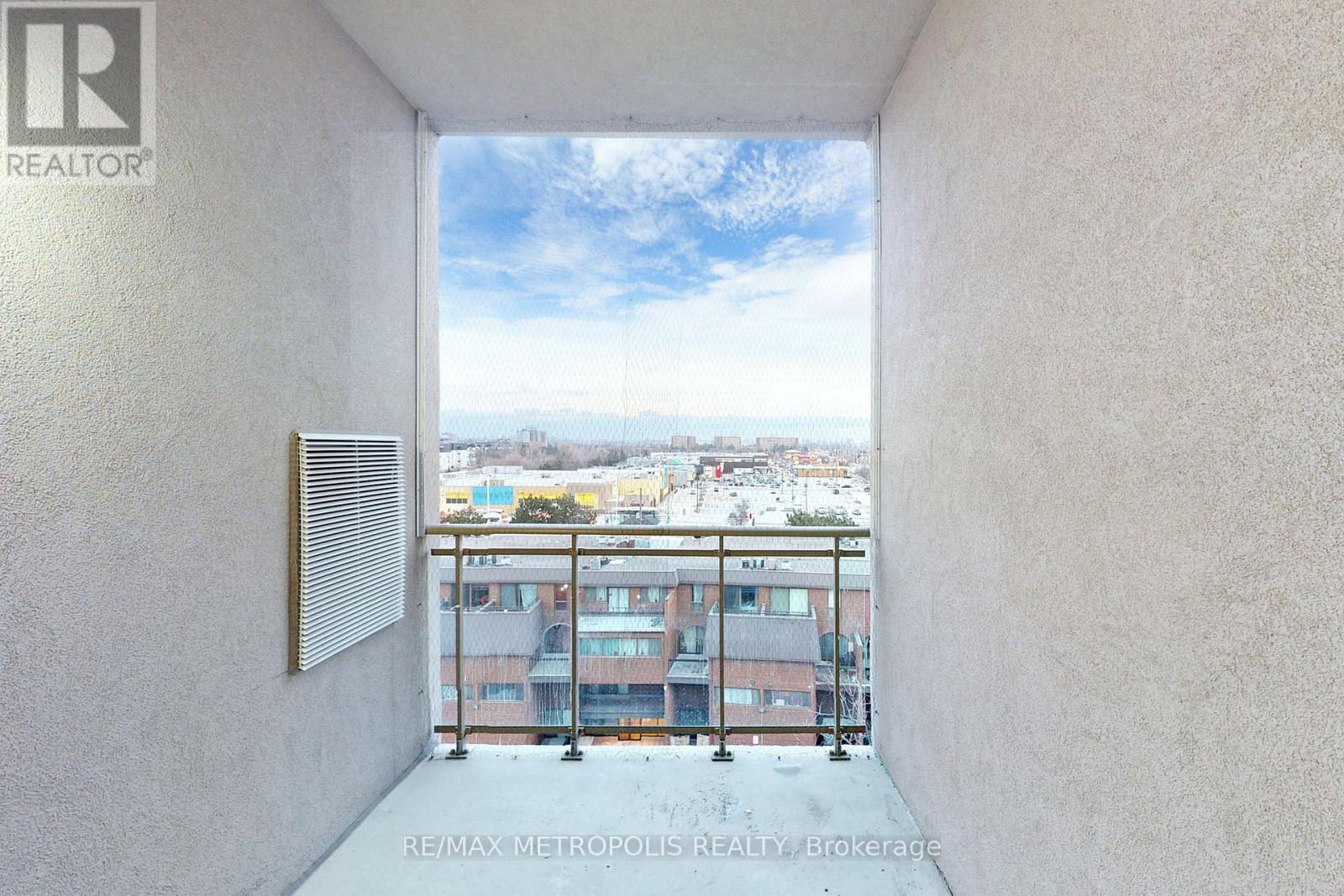 712 - 7405 Goreway Drive Property Photo 12