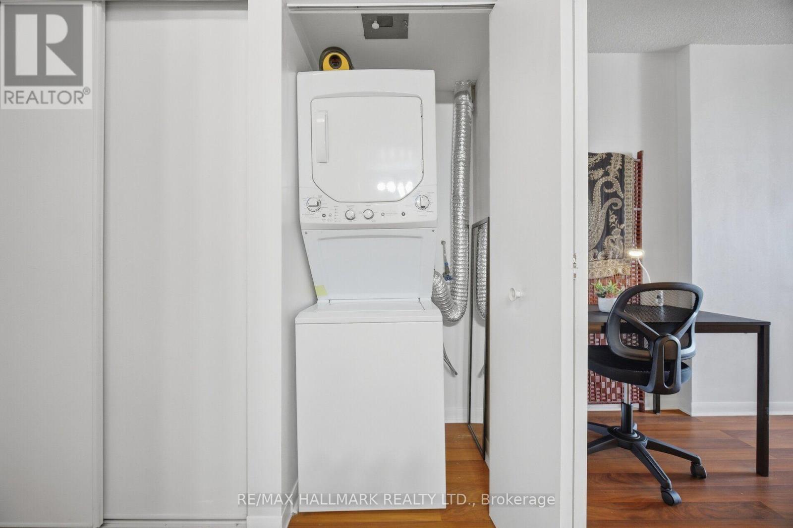 505 - 2464 Weston Road Property Photo 8