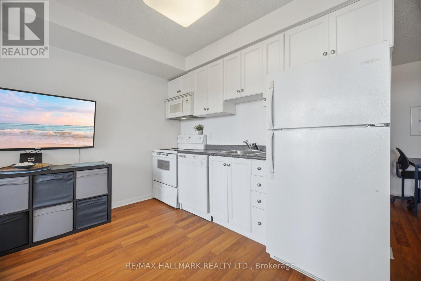 505 - 2464 Weston Road Property Photo 14