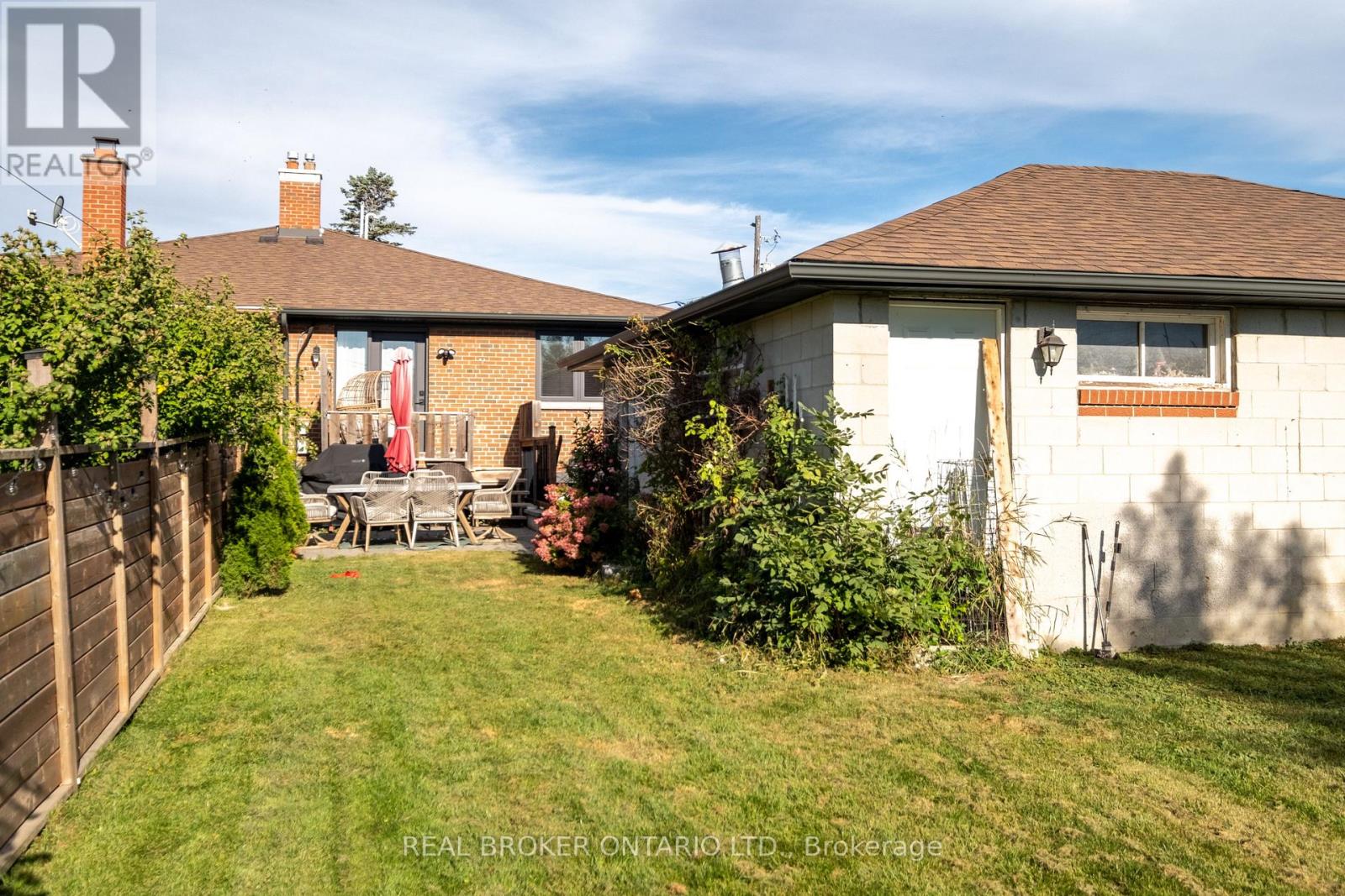 1633 Coram Crescent Property Photo 50