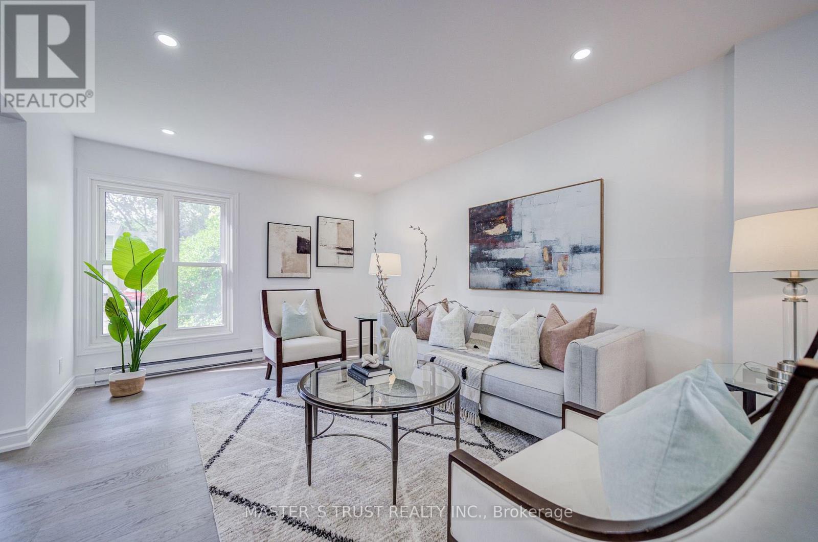 4 Gatsby Square Property Photo 8
