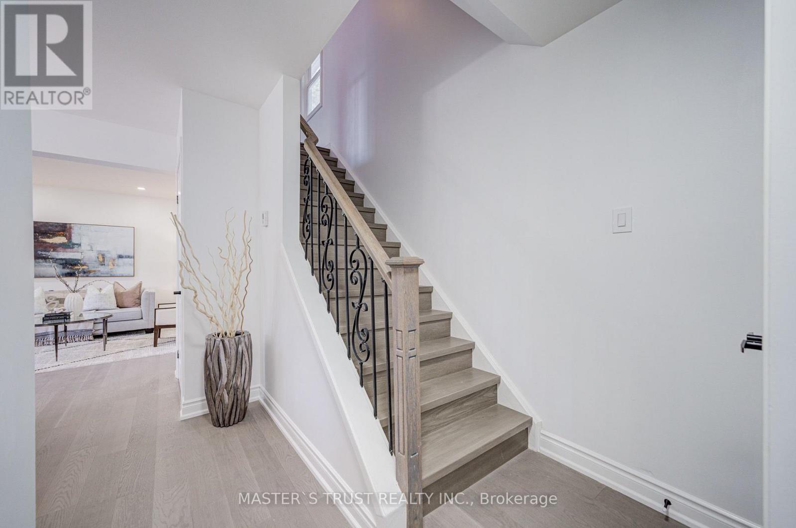 4 Gatsby Square Property Photo 13
