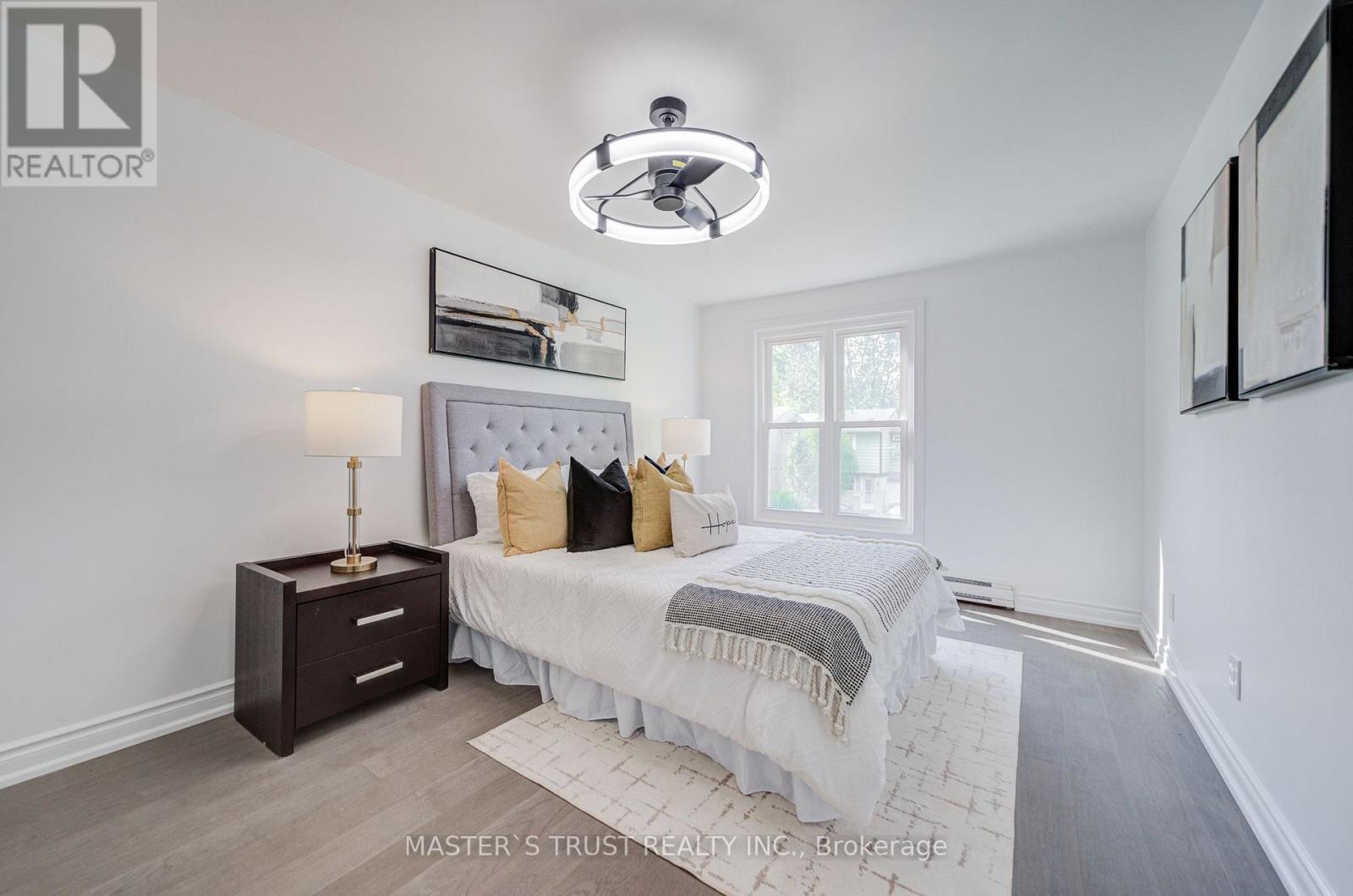 4 Gatsby Square Property Photo 15