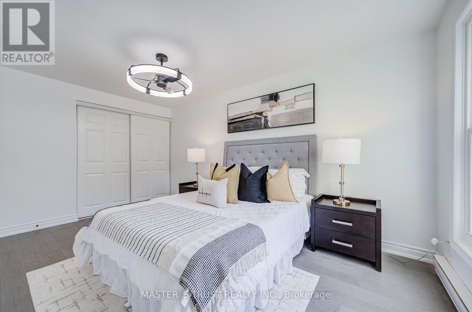4 Gatsby Square Property Photo 17