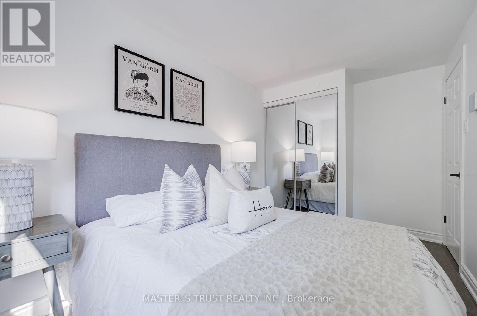 4 Gatsby Square Property Photo 21