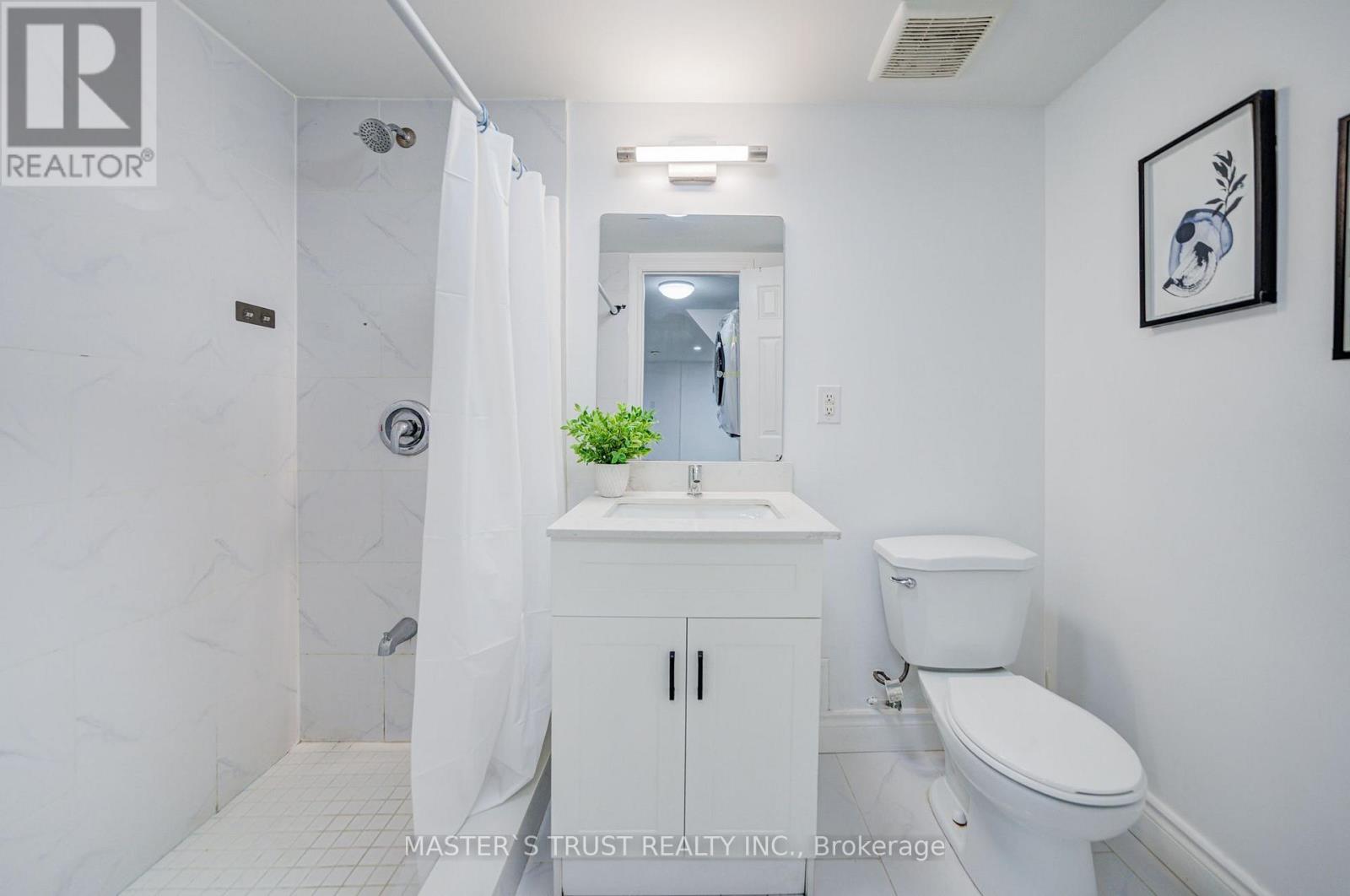 4 Gatsby Square Property Photo 29