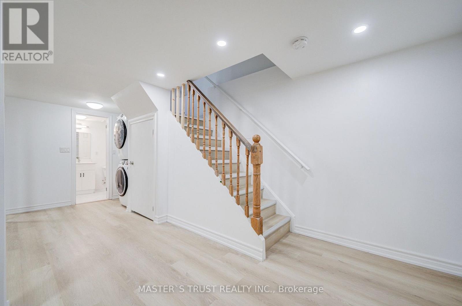 4 Gatsby Square Property Photo 31
