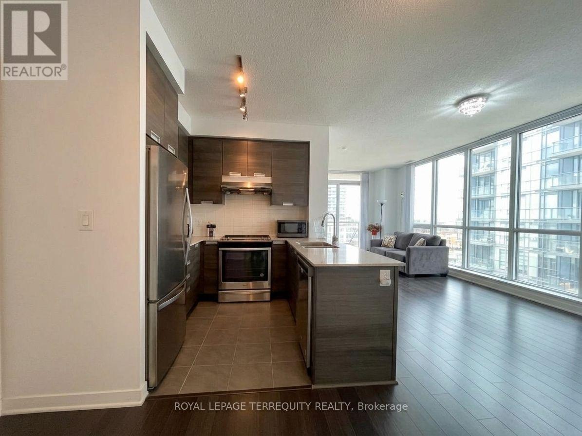 1219 - 5033 Four Springs Avenue Property Photo 7