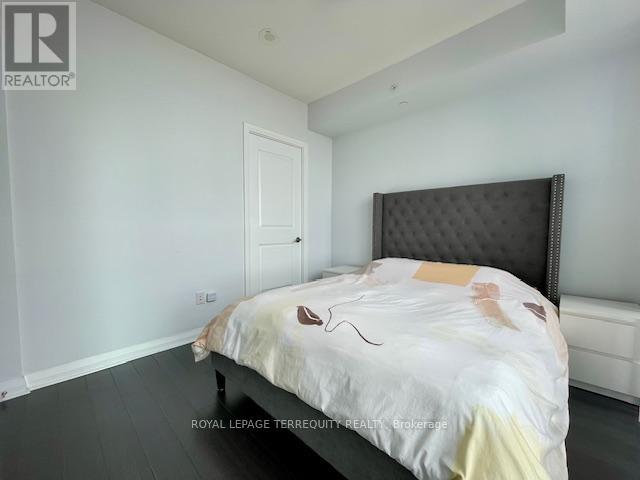 1219 - 5033 Four Springs Avenue Property Photo 20