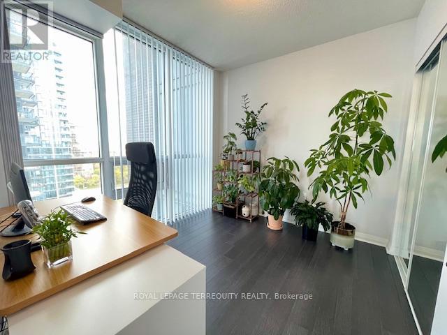 1219 - 5033 Four Springs Avenue Property Photo 25