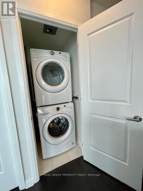 1219 - 5033 Four Springs Avenue Property Photo 28