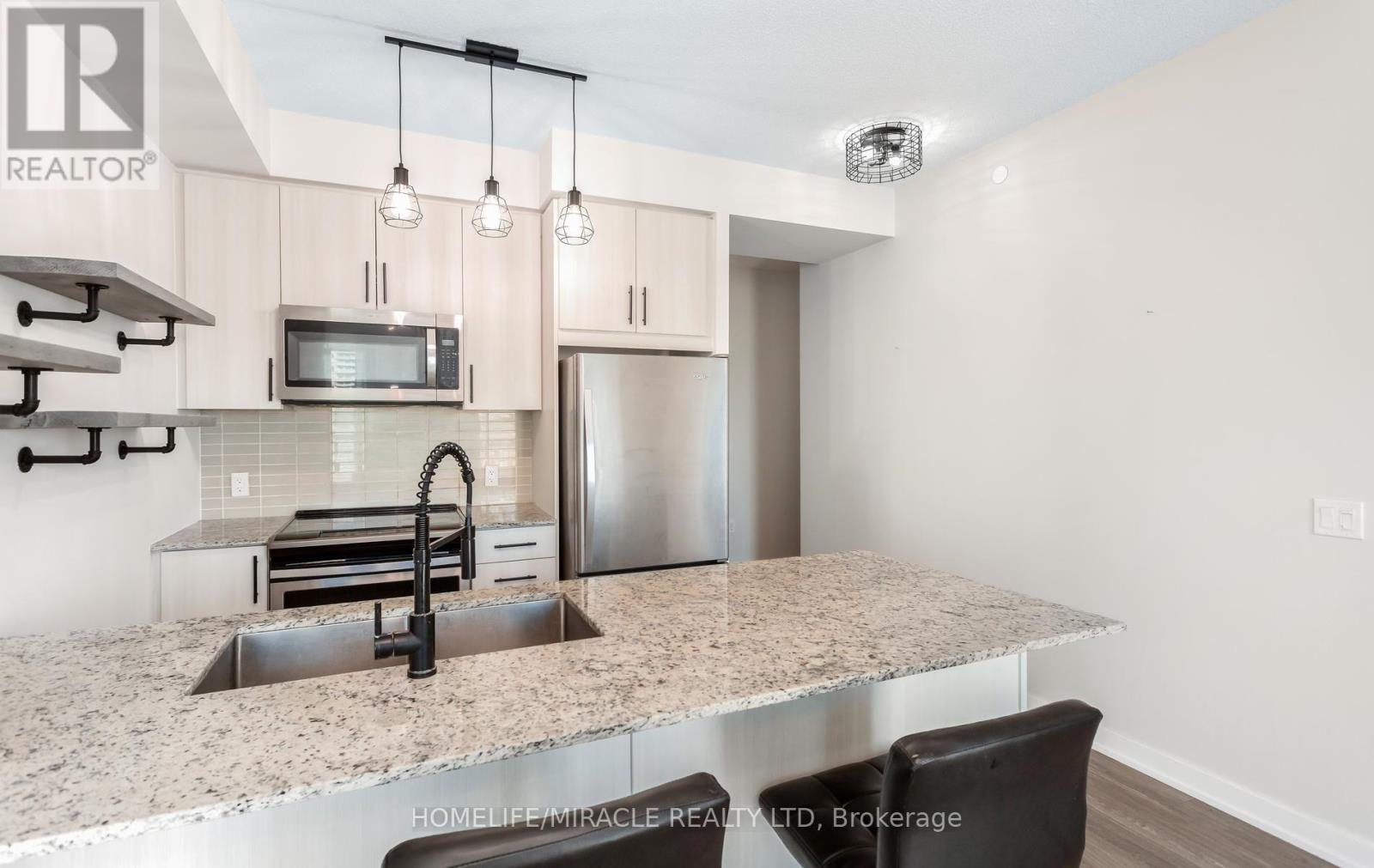 3015 - 4055 Parkside Village Drive Property Photo 21