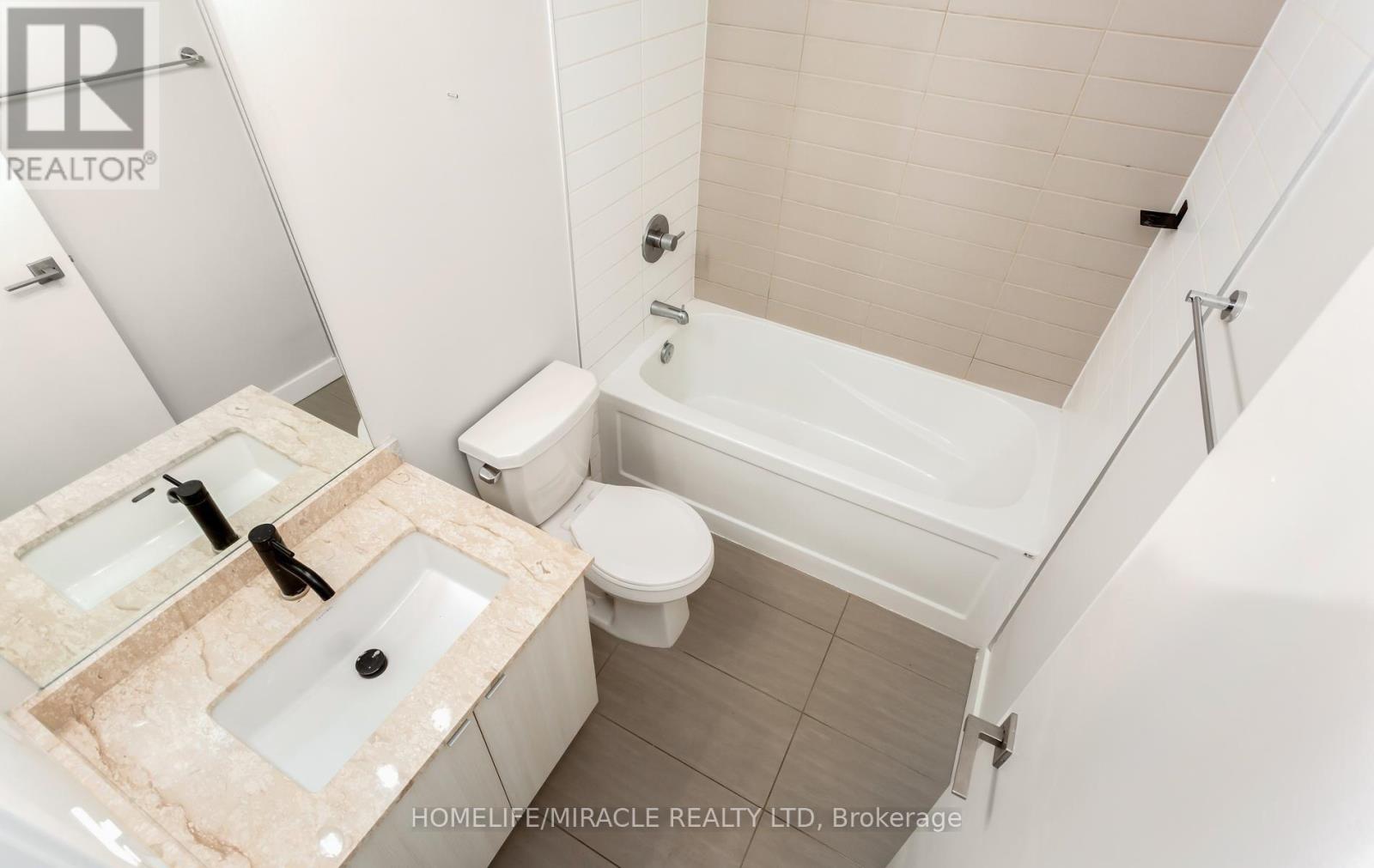 3015 - 4055 Parkside Village Drive Property Photo 23