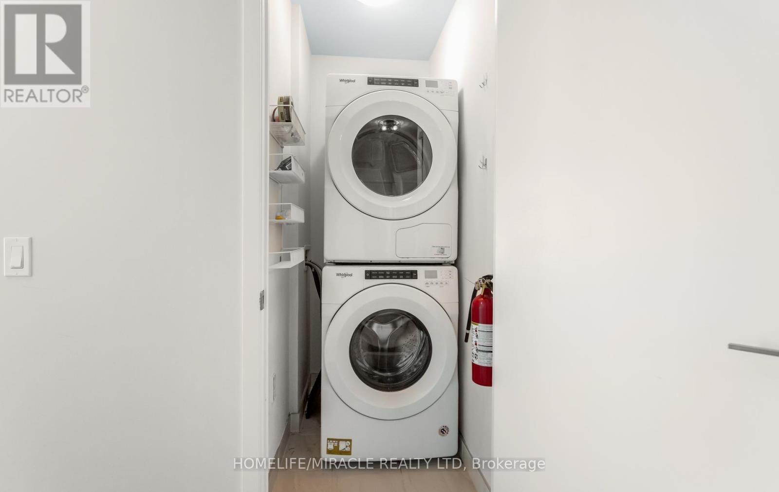 3015 - 4055 Parkside Village Drive Property Photo 33